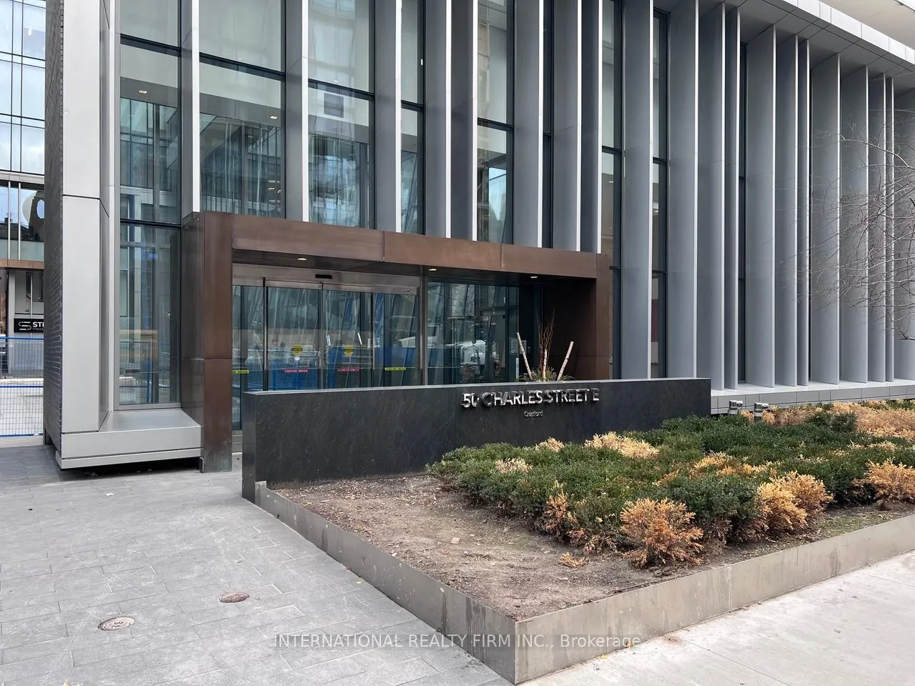 Front of Unit 5460, 50 Charles Street E