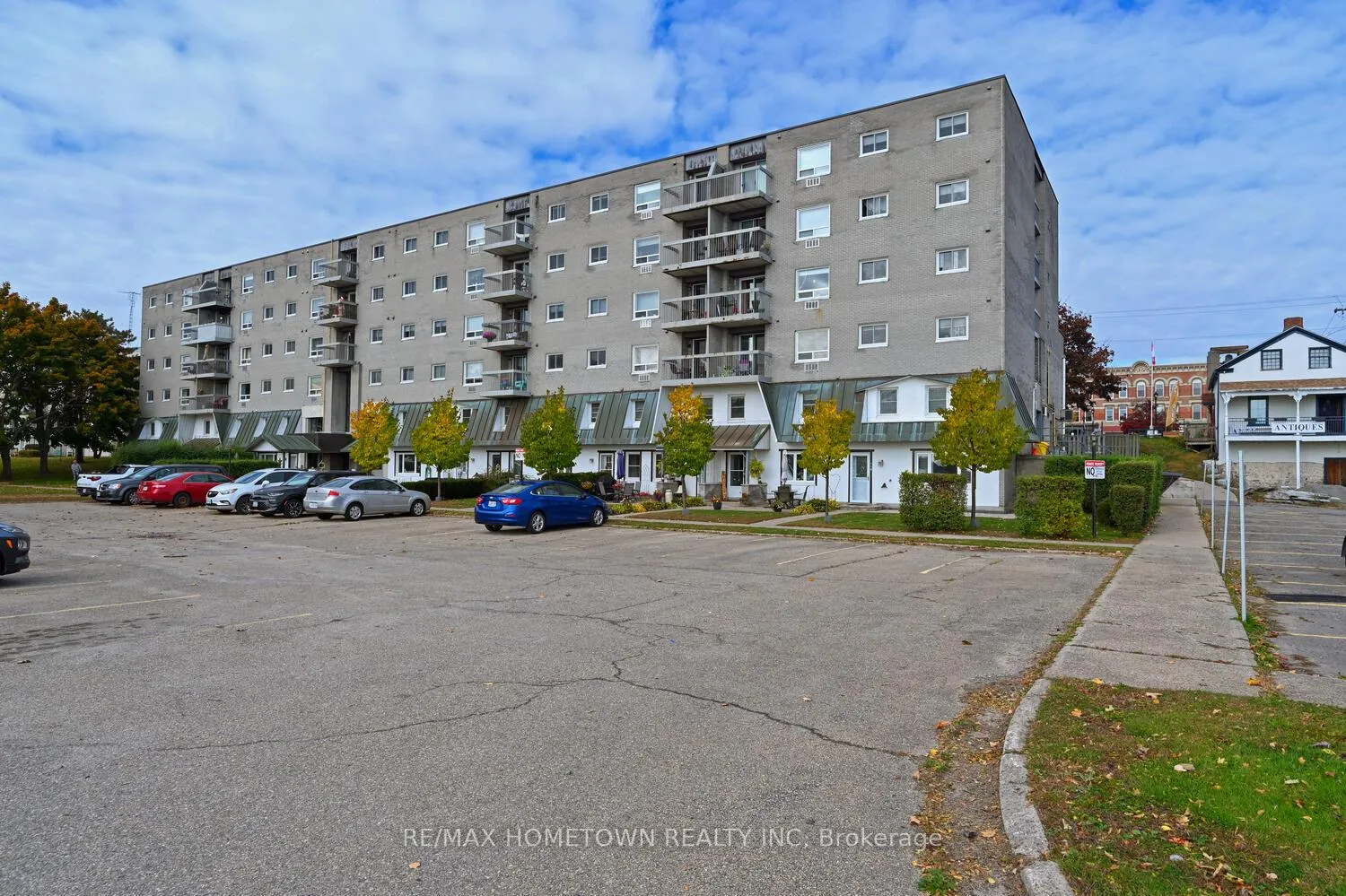 Photo 4 of Unit 309, 235 Water Street, Prescott — HOMEH