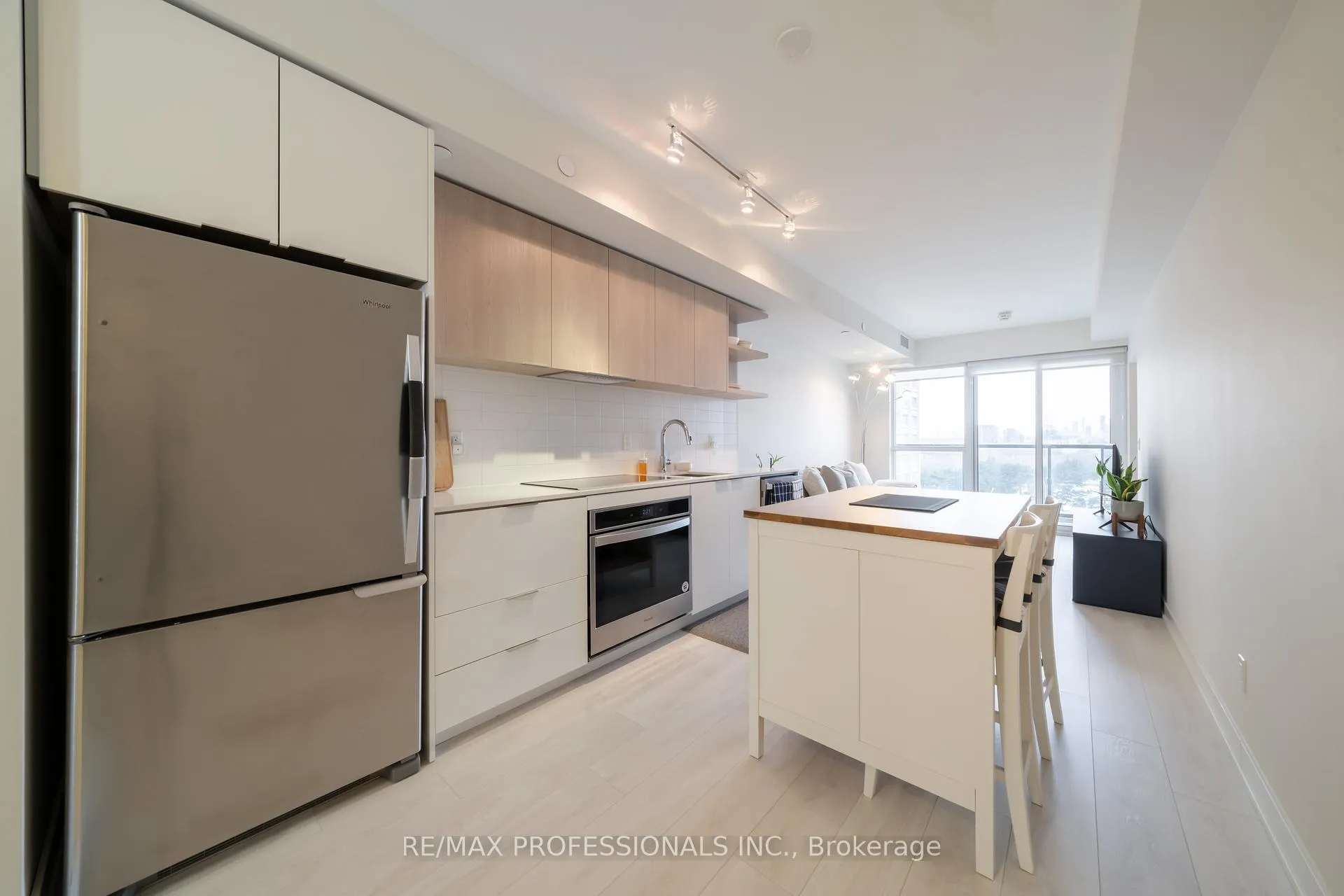 Photo 7 of Unit 801, 6 Sonic Way, Toronto, Flemingdon Park — HOMEH