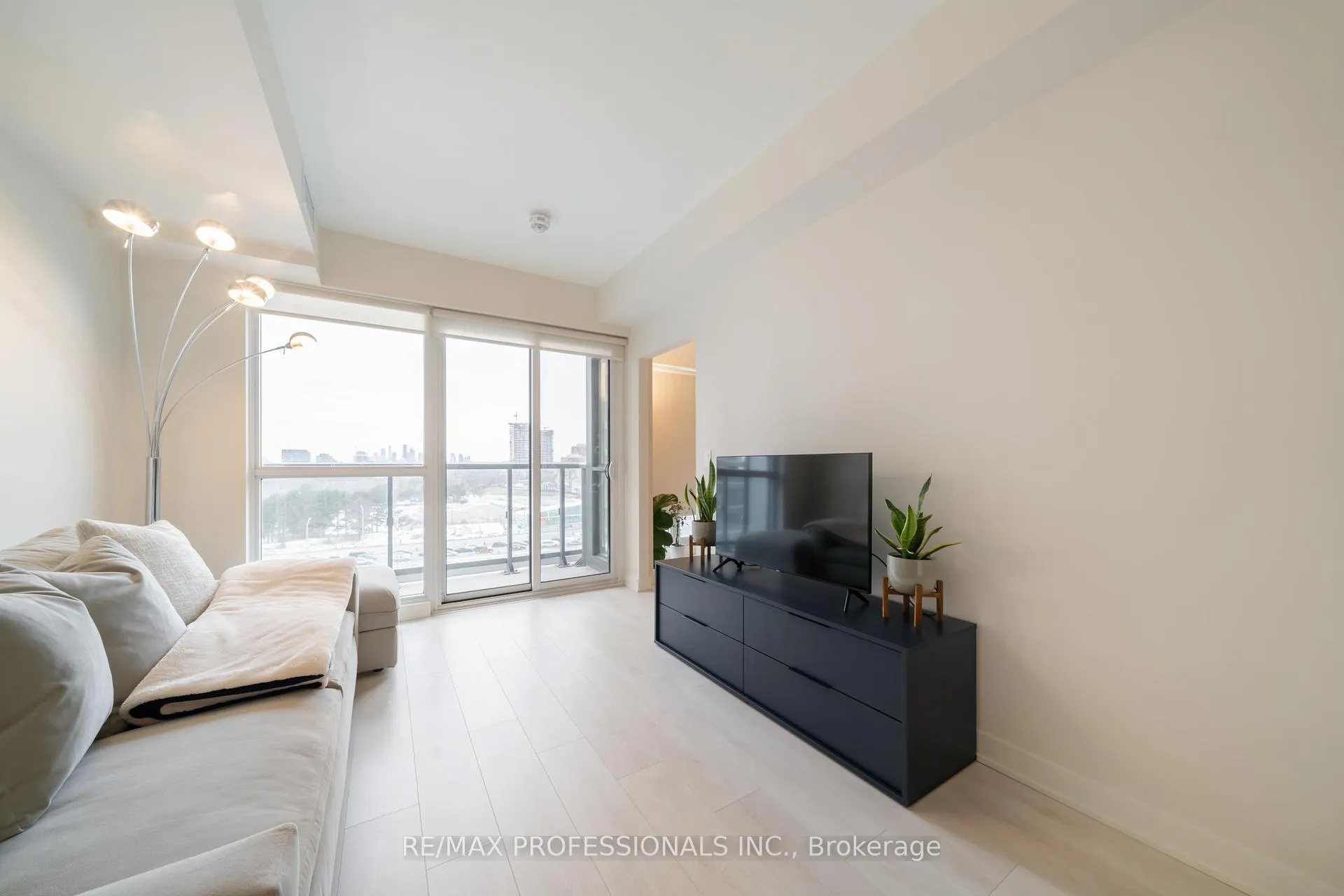Photo 14 of Unit 801, 6 Sonic Way, Toronto, Flemingdon Park — HOMEH