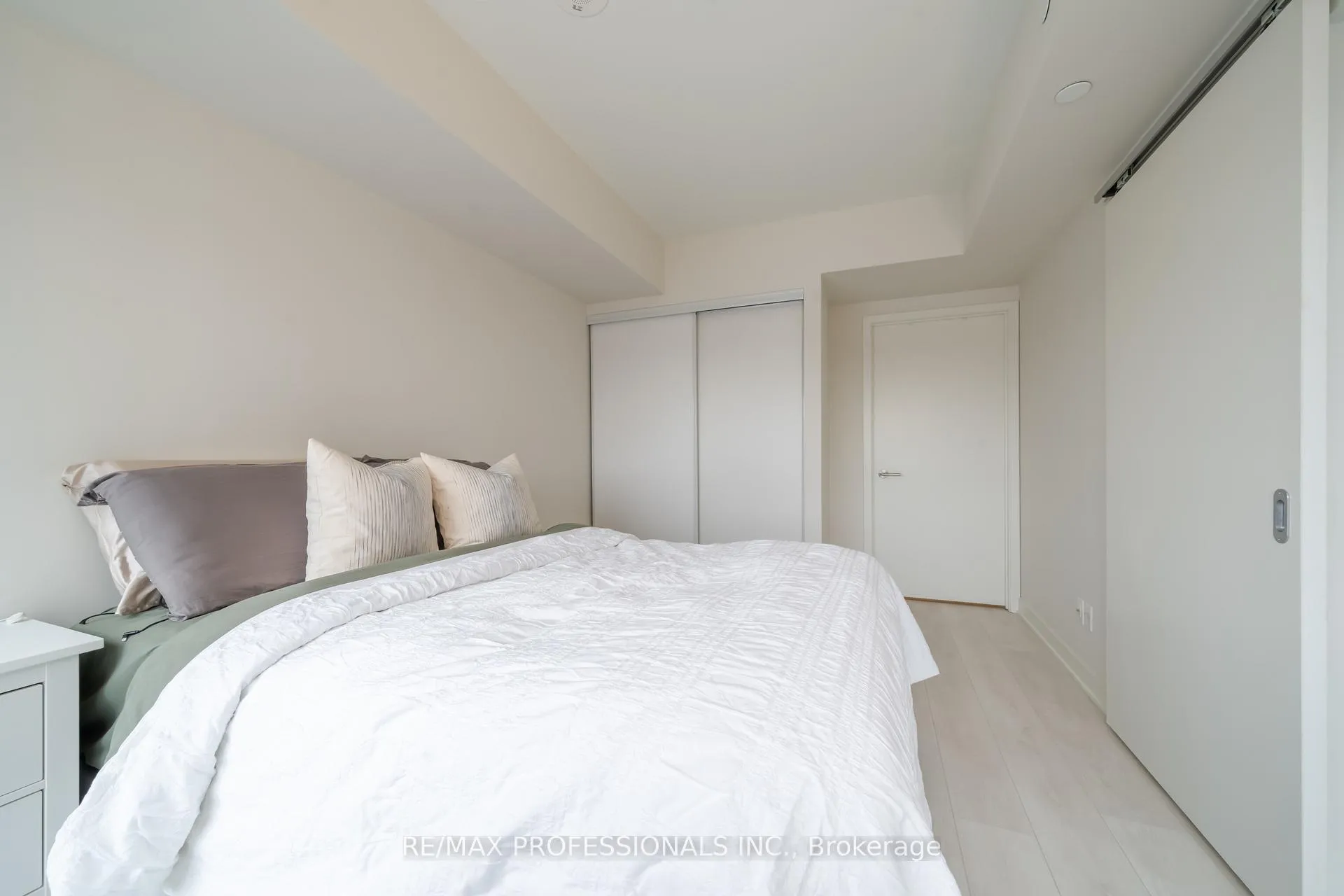Photo 18 of Unit 801, 6 Sonic Way, Toronto, Flemingdon Park — HOMEH