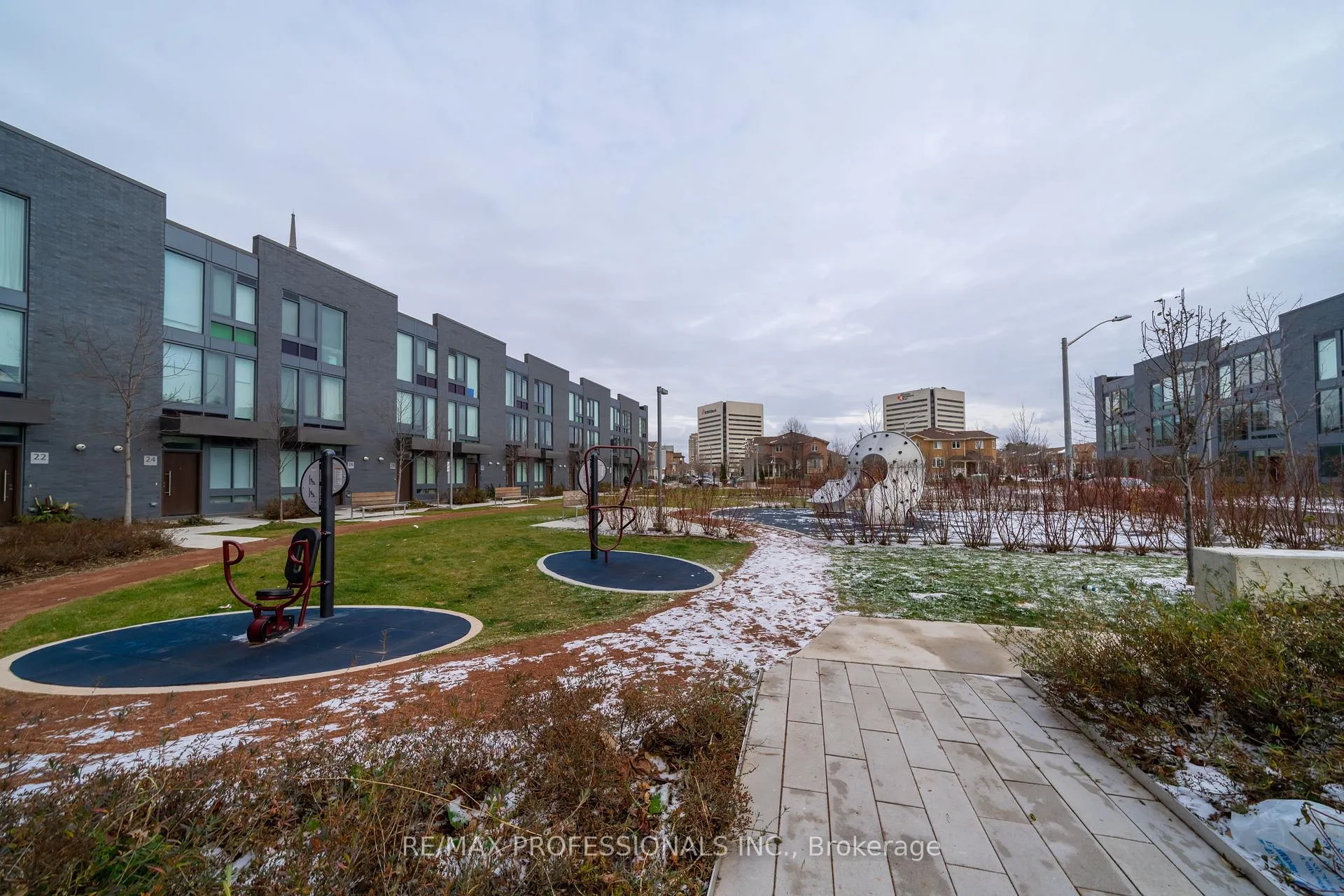 Photo 33 of Unit 801, 6 Sonic Way, Toronto, Flemingdon Park — HOMEH