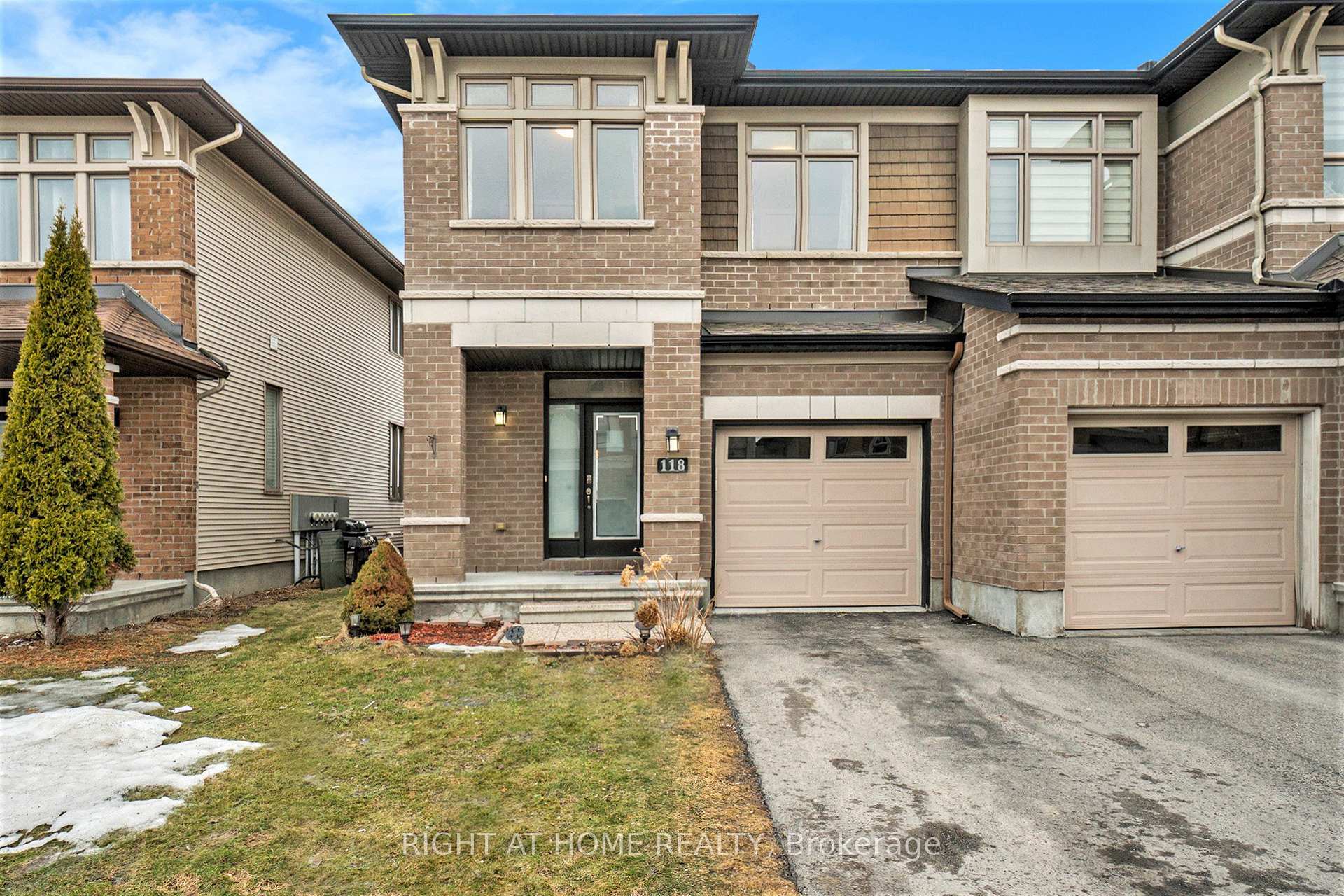 Photo 1 of 118 Mattingly Way, Ottawa, Riverside South/Gloucester Glen — HOMEH