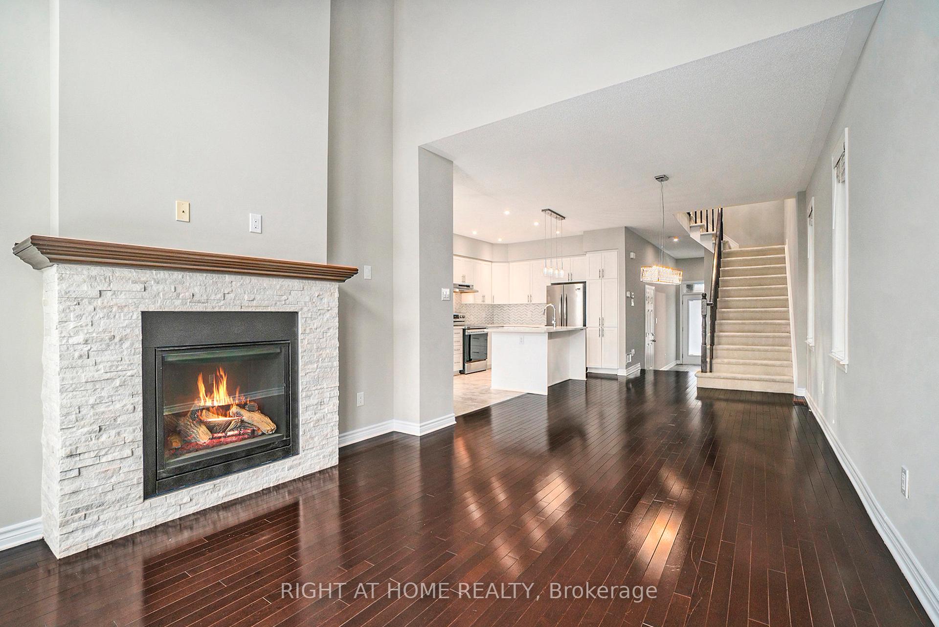 Photo 5 of 118 Mattingly Way, Ottawa, Riverside South/Gloucester Glen — HOMEH