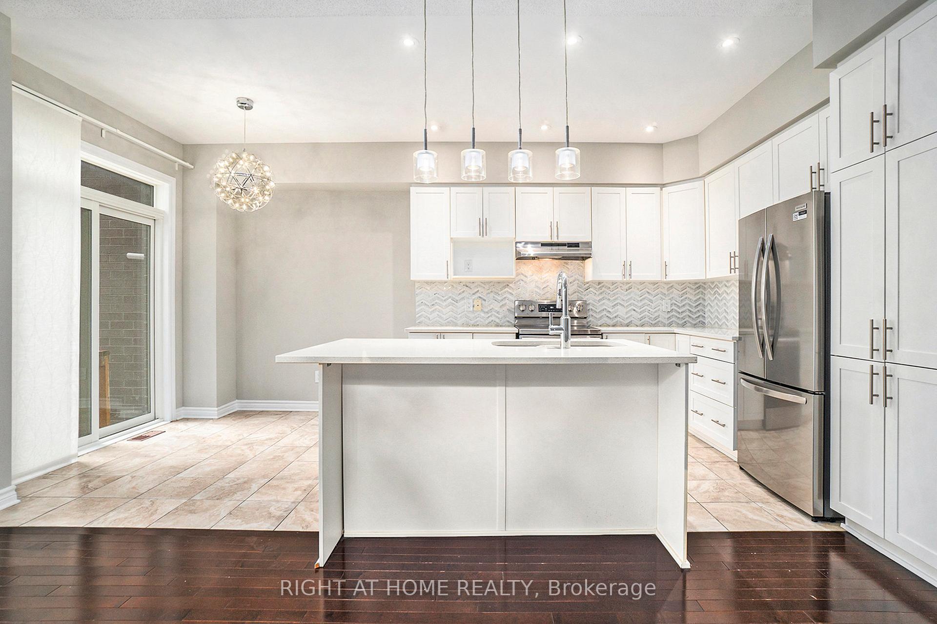 Photo 13 of 118 Mattingly Way, Ottawa, Riverside South/Gloucester Glen — HOMEH