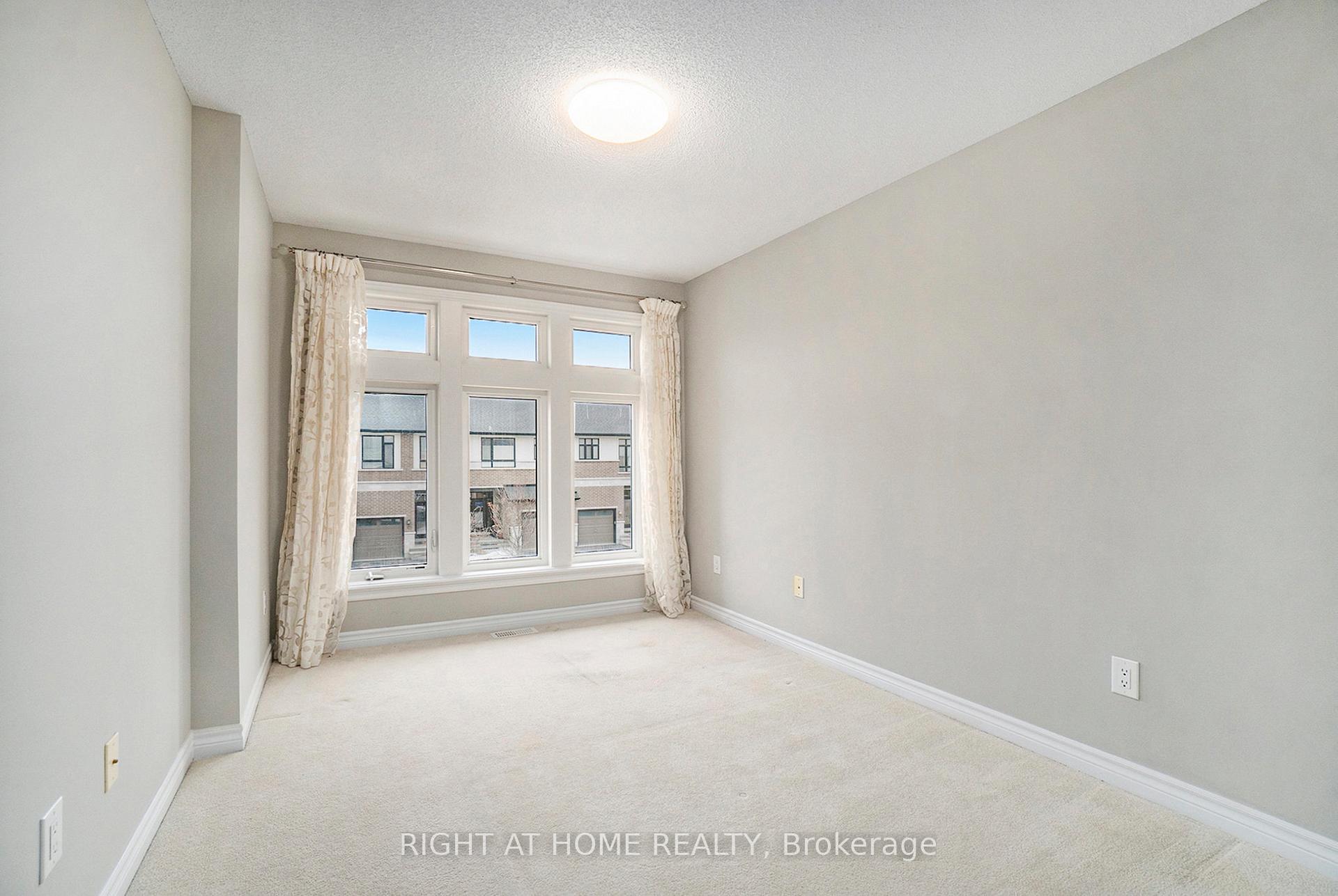 Photo 24 of 118 Mattingly Way, Ottawa, Riverside South/Gloucester Glen — HOMEH