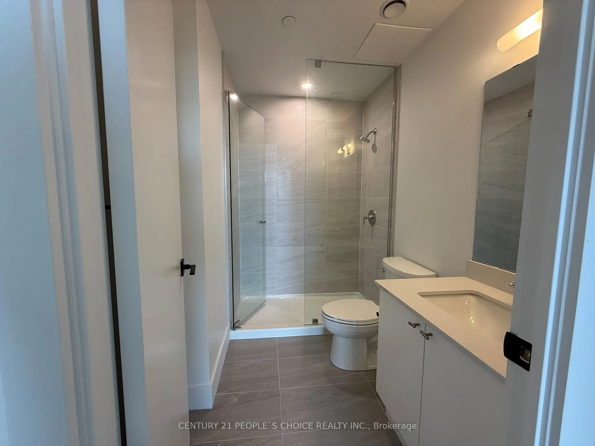 Photo 11 of Unit 106, 2782 Barton Street E, Hamilton, Riverdale — HOMEH
