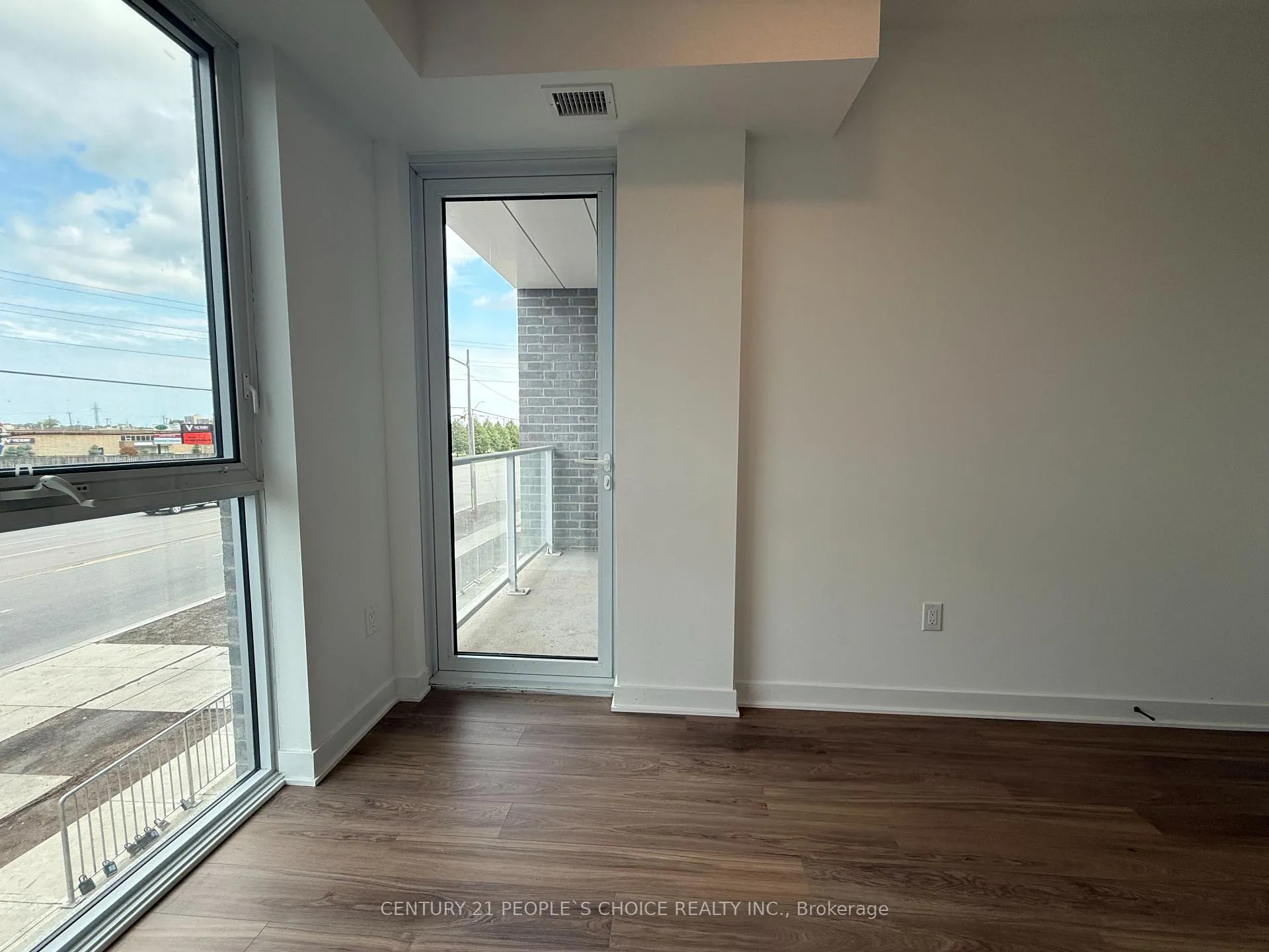 Photo 14 of Unit 106, 2782 Barton Street E, Hamilton, Riverdale — HOMEH