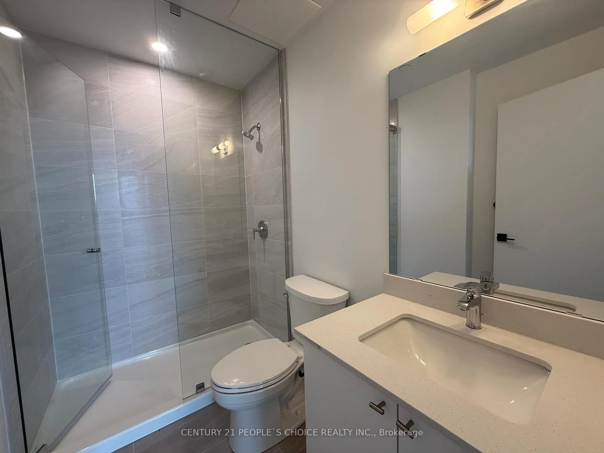 Photo 21 of Unit 106, 2782 Barton Street E, Hamilton, Riverdale — HOMEH