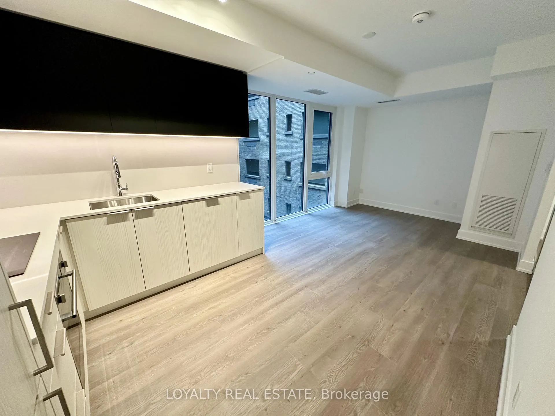 Photo 9 of Unit 319, 308 Jarvis Street, Toronto, Church-Yonge Corridor — HOMEH