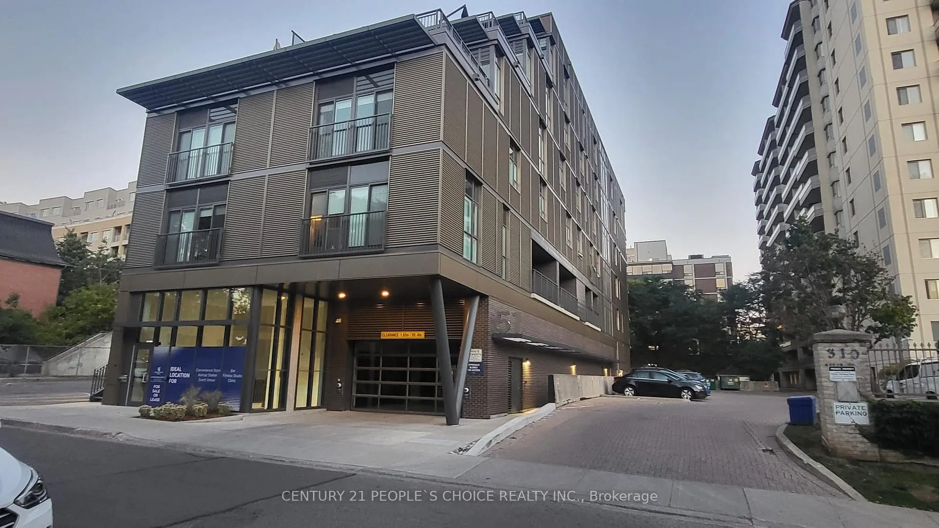 Front of Unit 602, 51 David Street