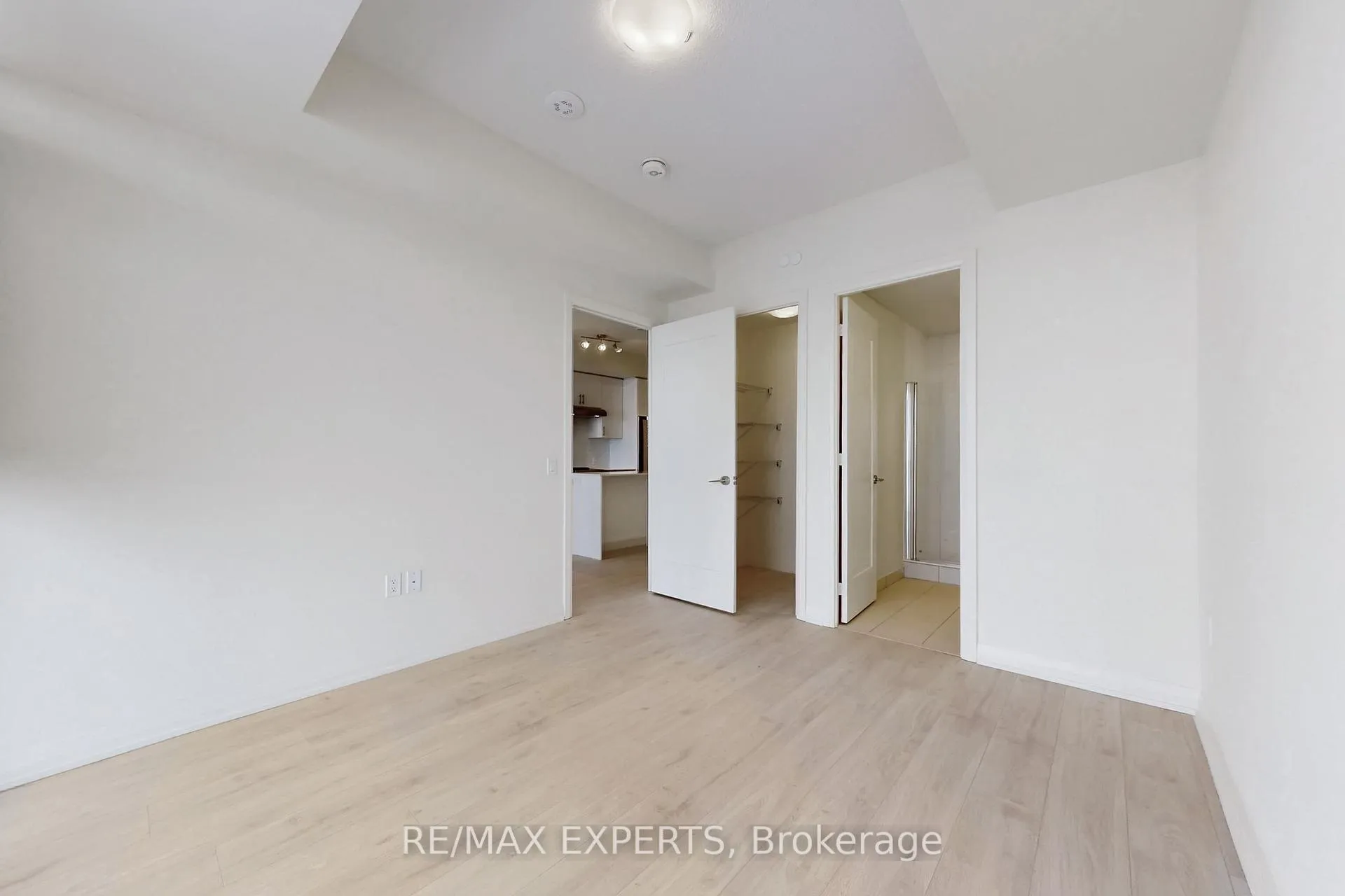 Photo 15 of Unit 1522, 8960 Jane Street, Vaughan, Vellore Village — HOMEH