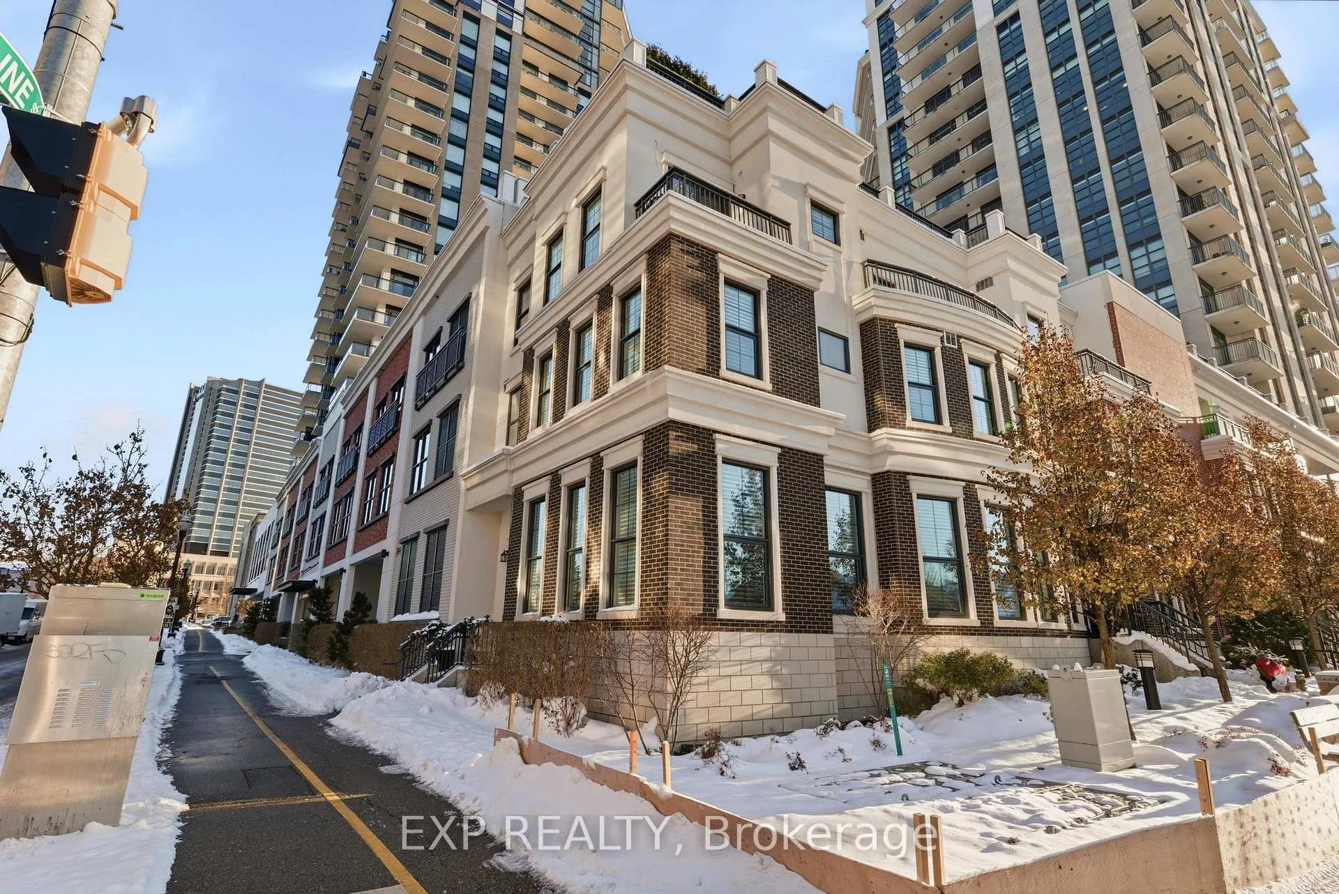 Photo 4 of Unit TH10, 155 Caroline Street S, Waterloo, Uptown Waterloo — HOMEH