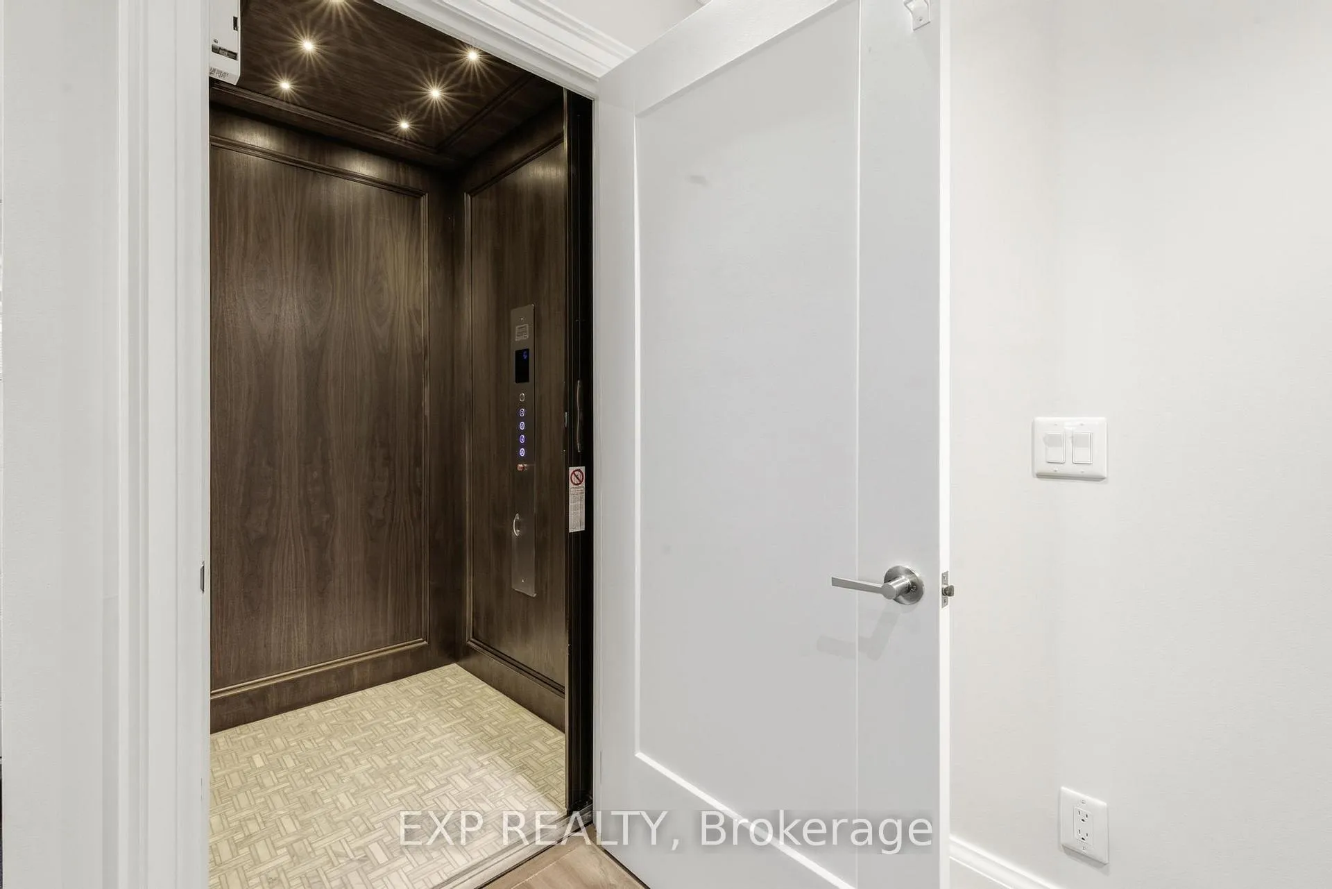 Photo 12 of Unit TH10, 155 Caroline Street S, Waterloo, Uptown Waterloo — HOMEH