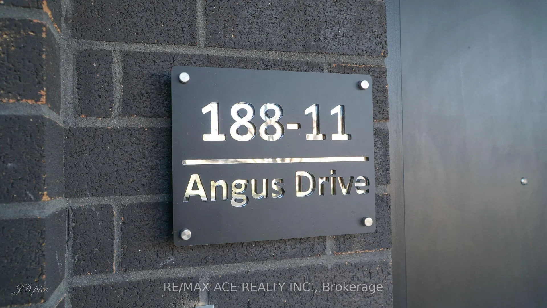 Photo 5 of Unit 11, 188 Angus Drive, Ajax, Central — HOMEH