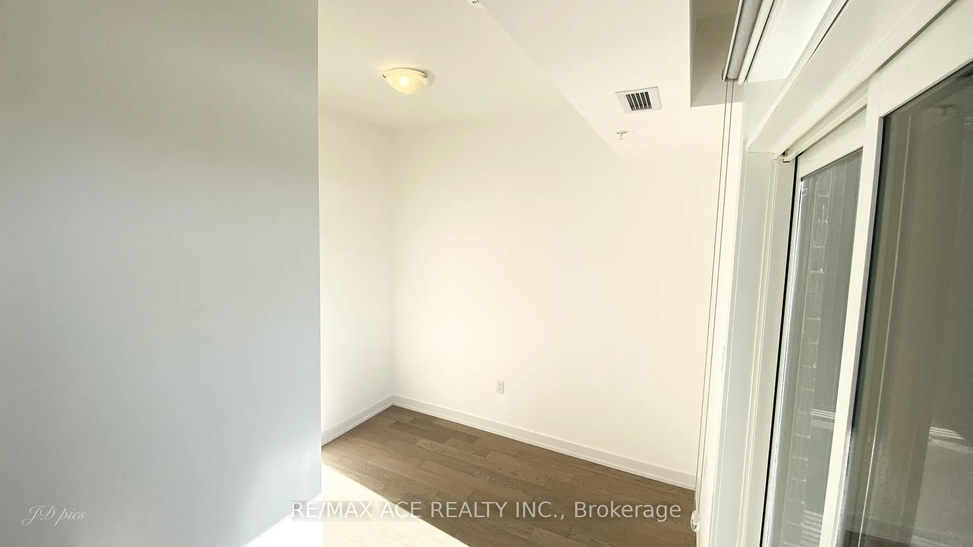 Photo 8 of Unit 11, 188 Angus Drive, Ajax, Central — HOMEH