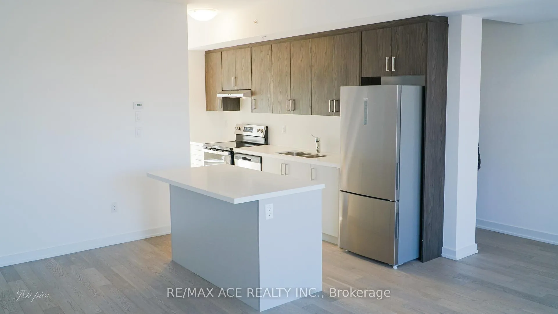 Photo 16 of Unit 11, 188 Angus Drive, Ajax, Central — HOMEH