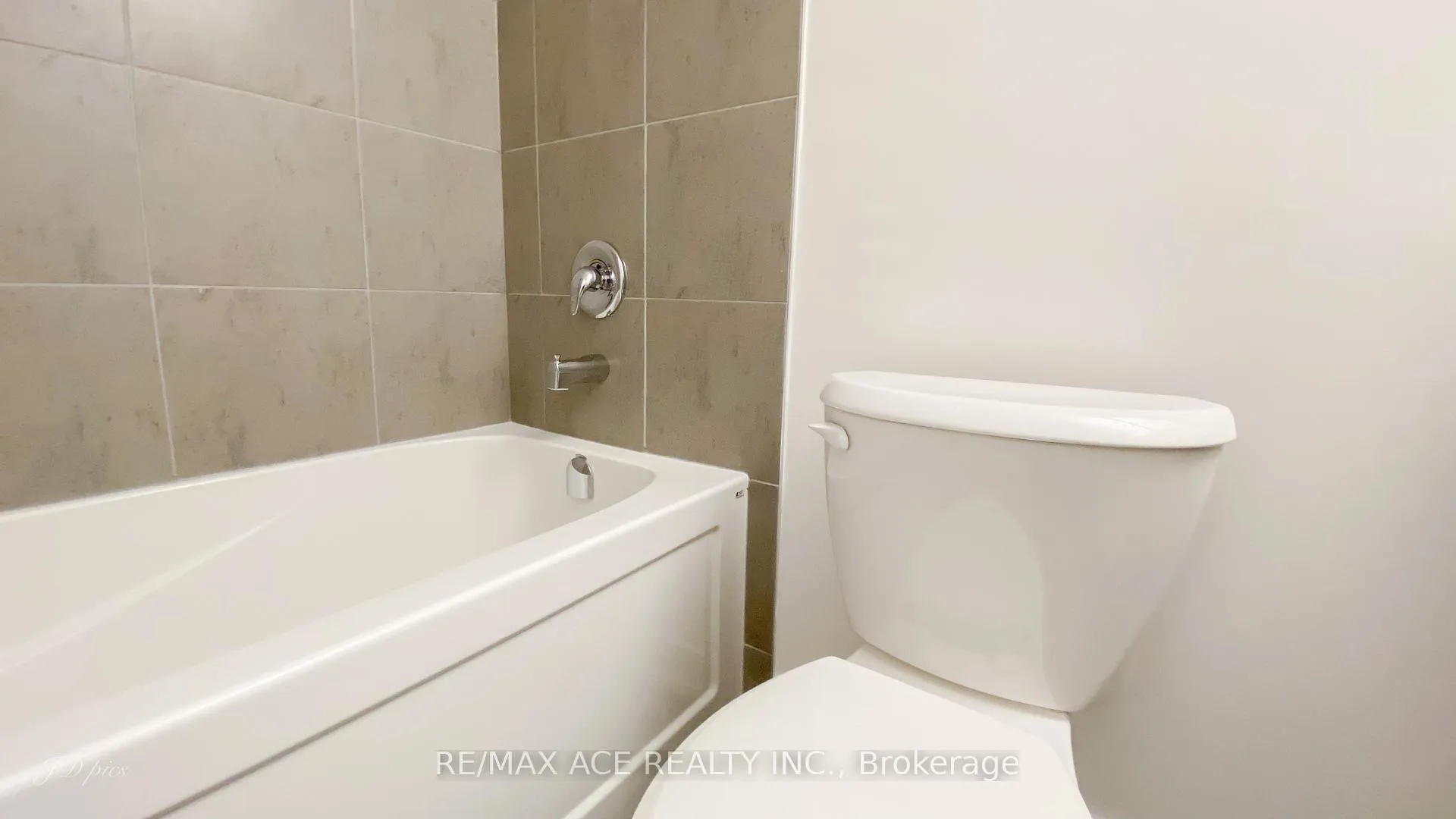 Photo 36 of Unit 11, 188 Angus Drive, Ajax, Central — HOMEH