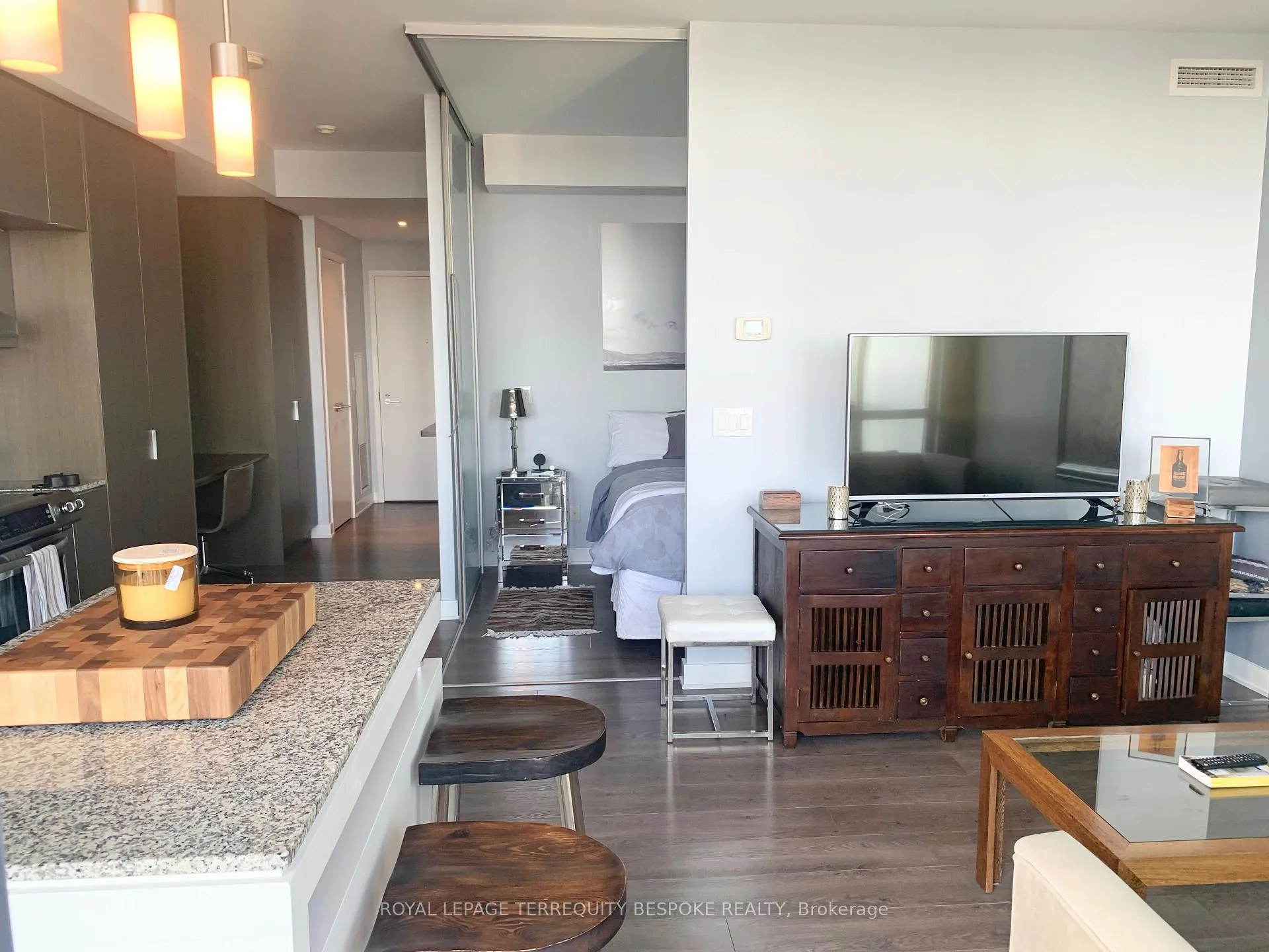 Photo 5 of Unit 3210, 110 Charles Street E, Toronto, Church-Yonge Corridor — HOMEH
