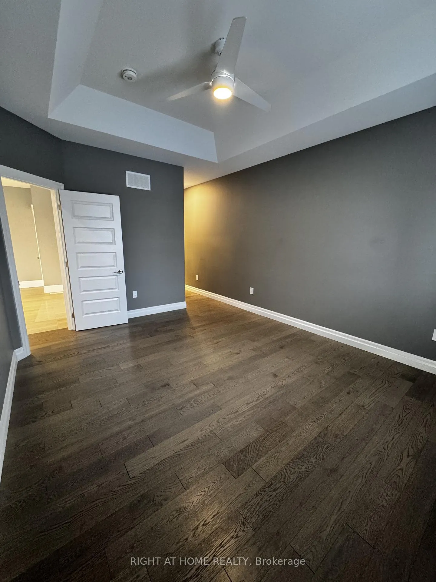 Photo 12 of 463 Martinique Avenue, Windsor — HOMEH