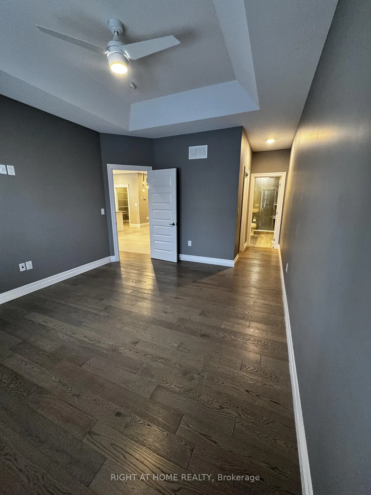 Photo 13 of 463 Martinique Avenue, Windsor — HOMEH