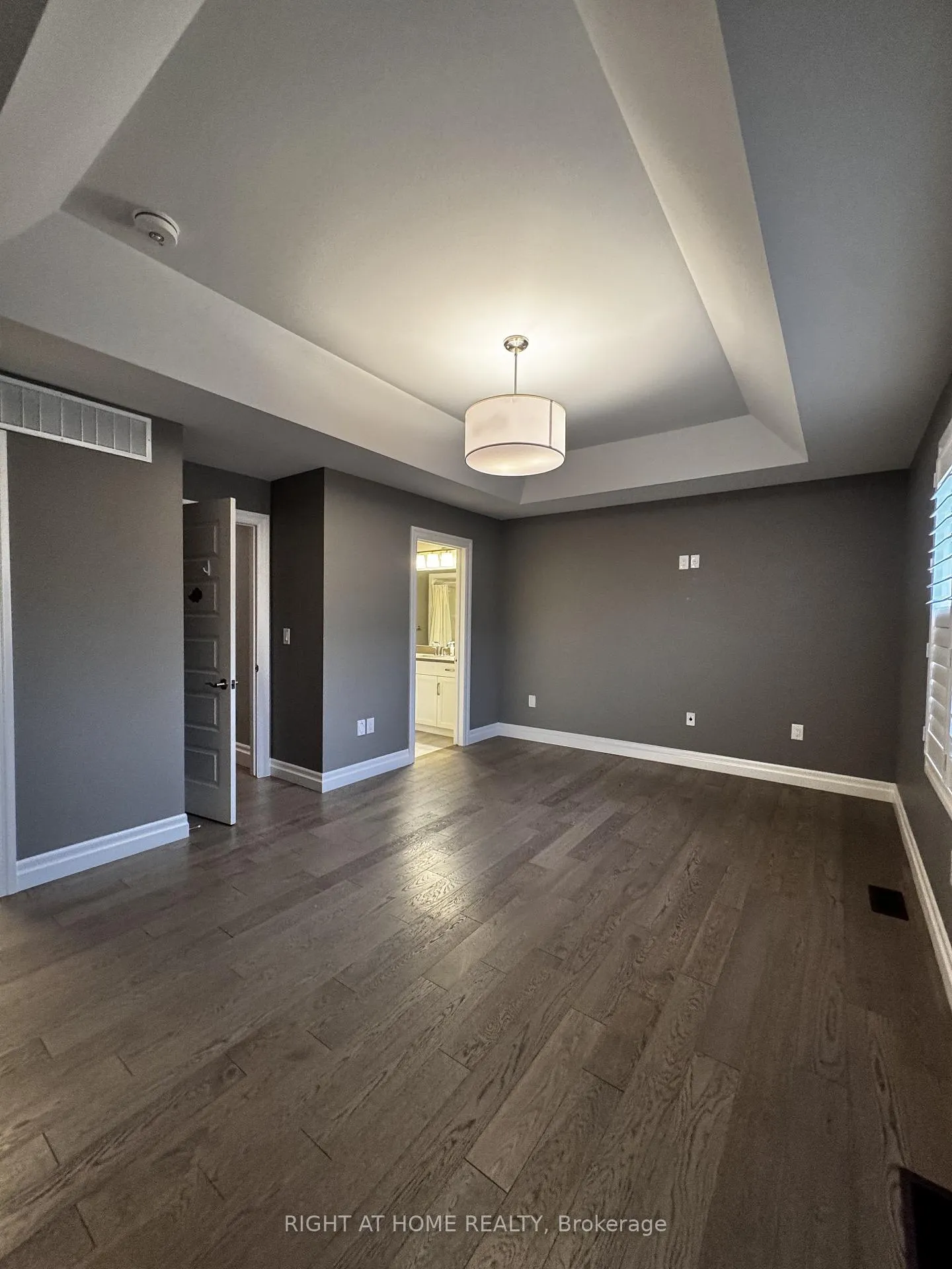 Photo 18 of 463 Martinique Avenue, Windsor — HOMEH