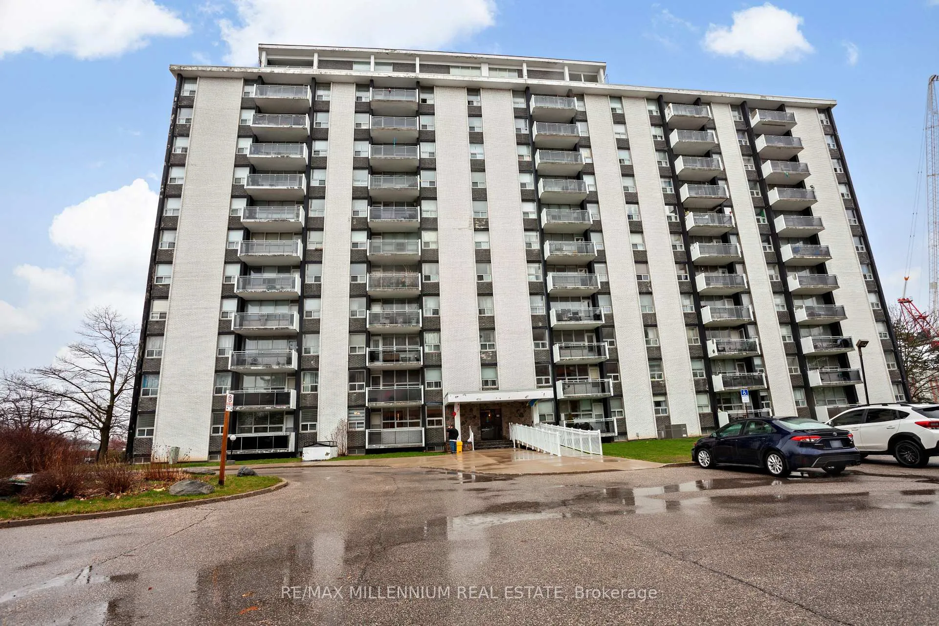 Front of Unit 705, 151 La Rose Avenue