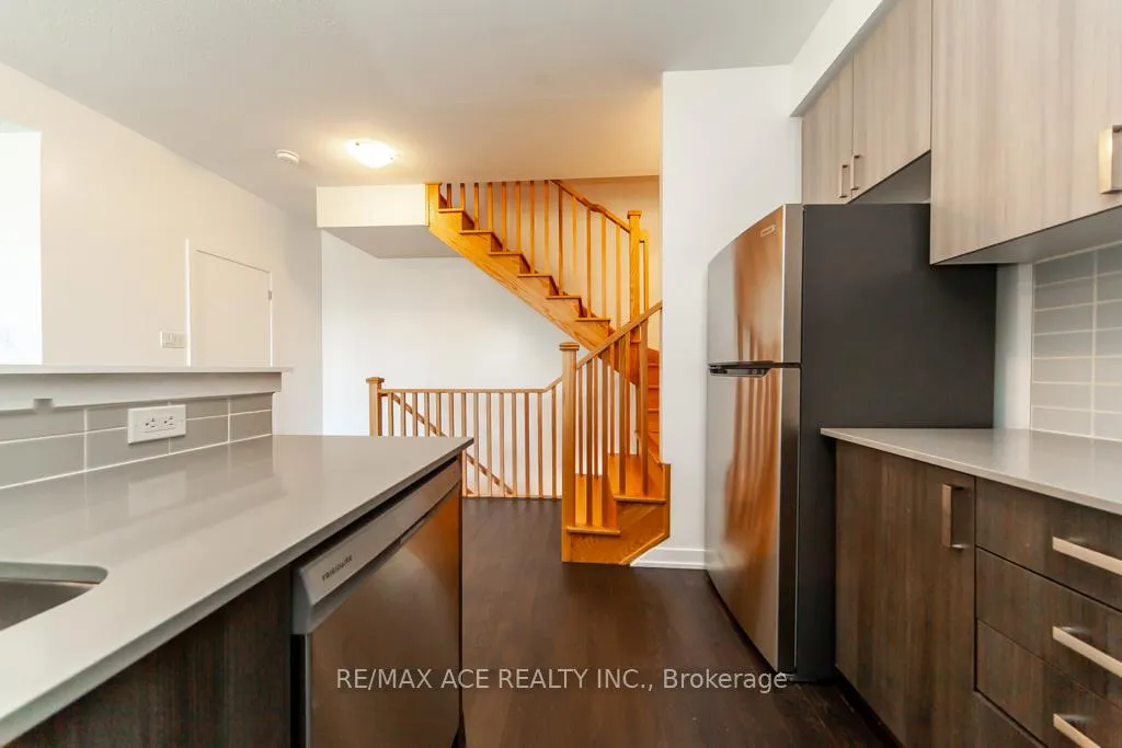 Photo 14 of Unit 105, 1865 Pickering Parkway, Pickering, Town Centre — HOMEH