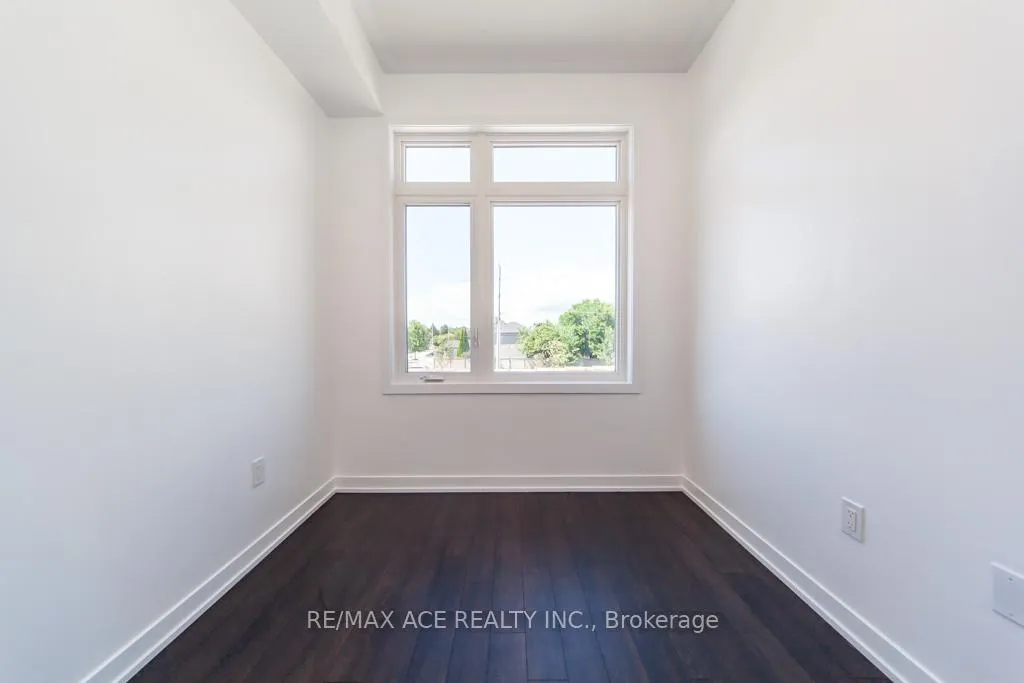 Photo 16 of Unit 105, 1865 Pickering Parkway, Pickering, Town Centre — HOMEH