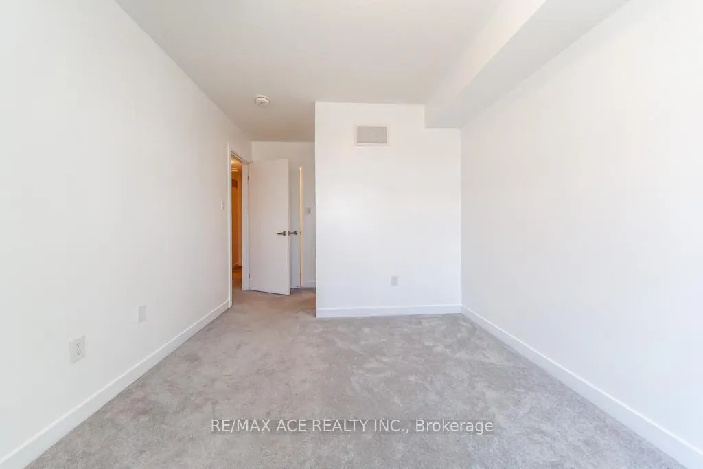 Photo 28 of Unit 105, 1865 Pickering Parkway, Pickering, Town Centre — HOMEH
