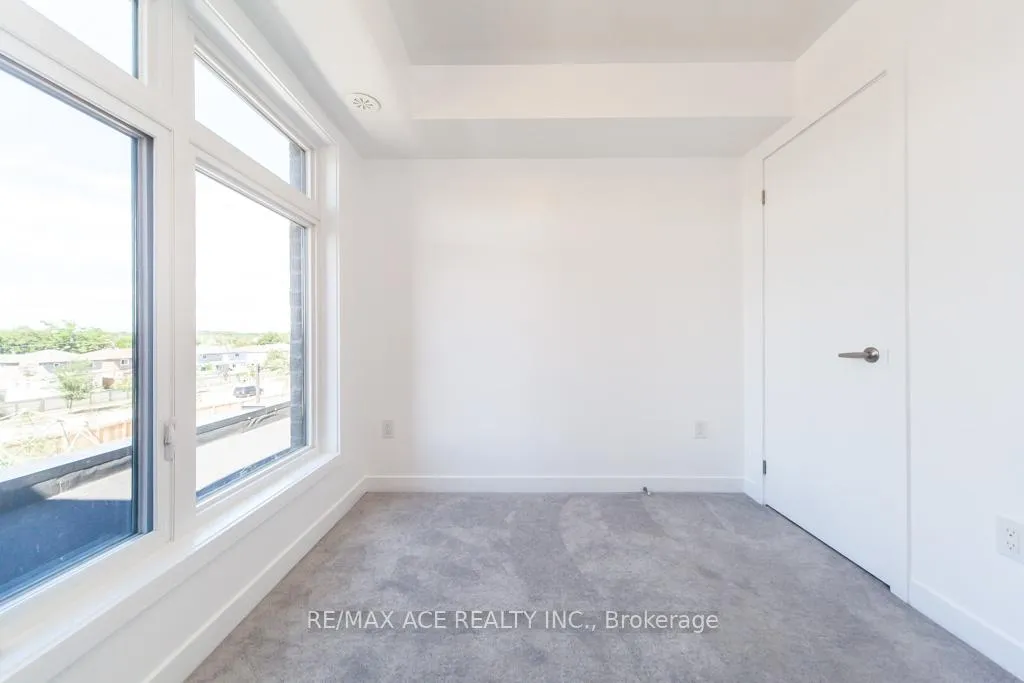 Photo 32 of Unit 105, 1865 Pickering Parkway, Pickering, Town Centre — HOMEH