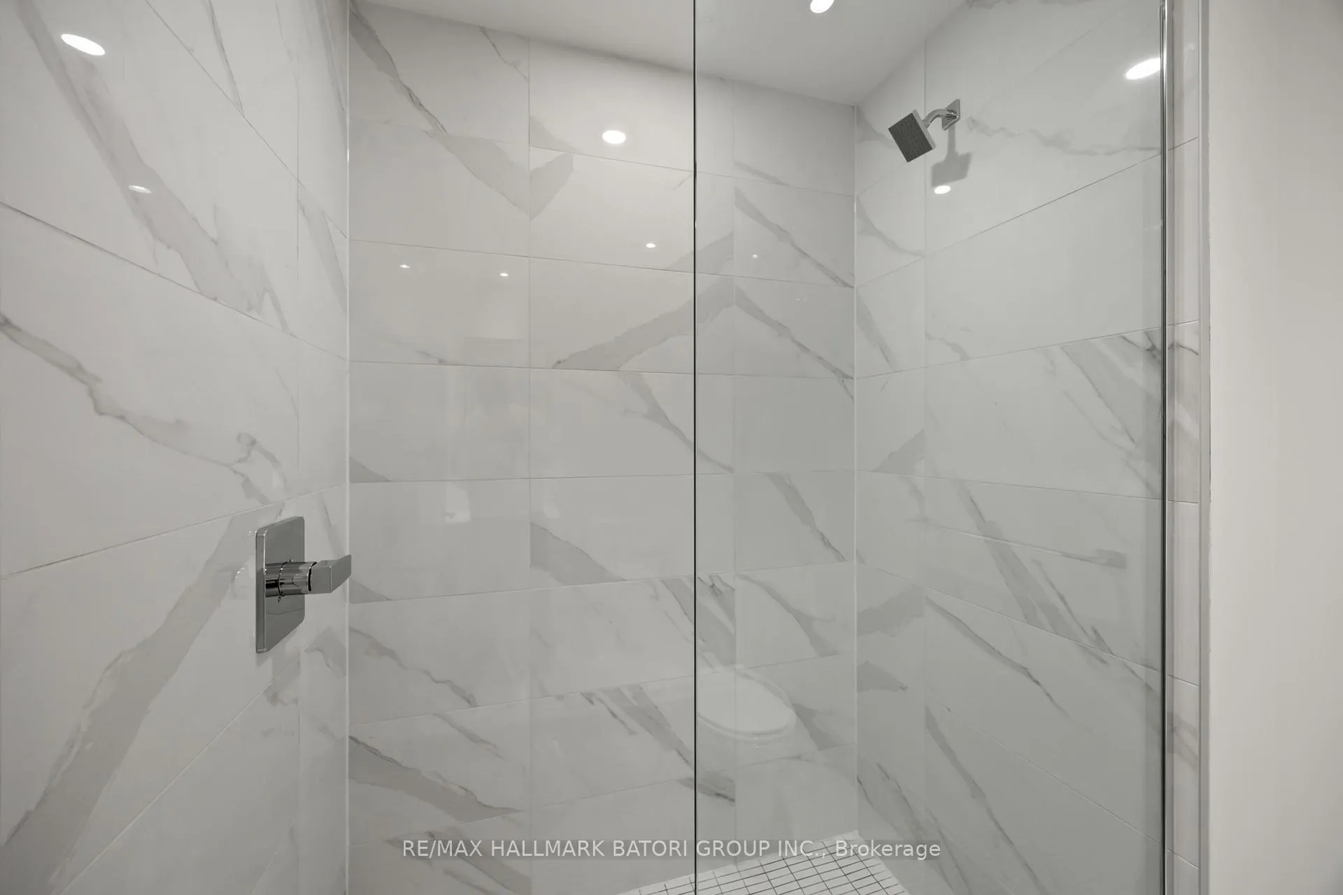 Photo 9 of Unit 408, 863 St. Clair Avenue W, Toronto, Wychwood — HOMEH