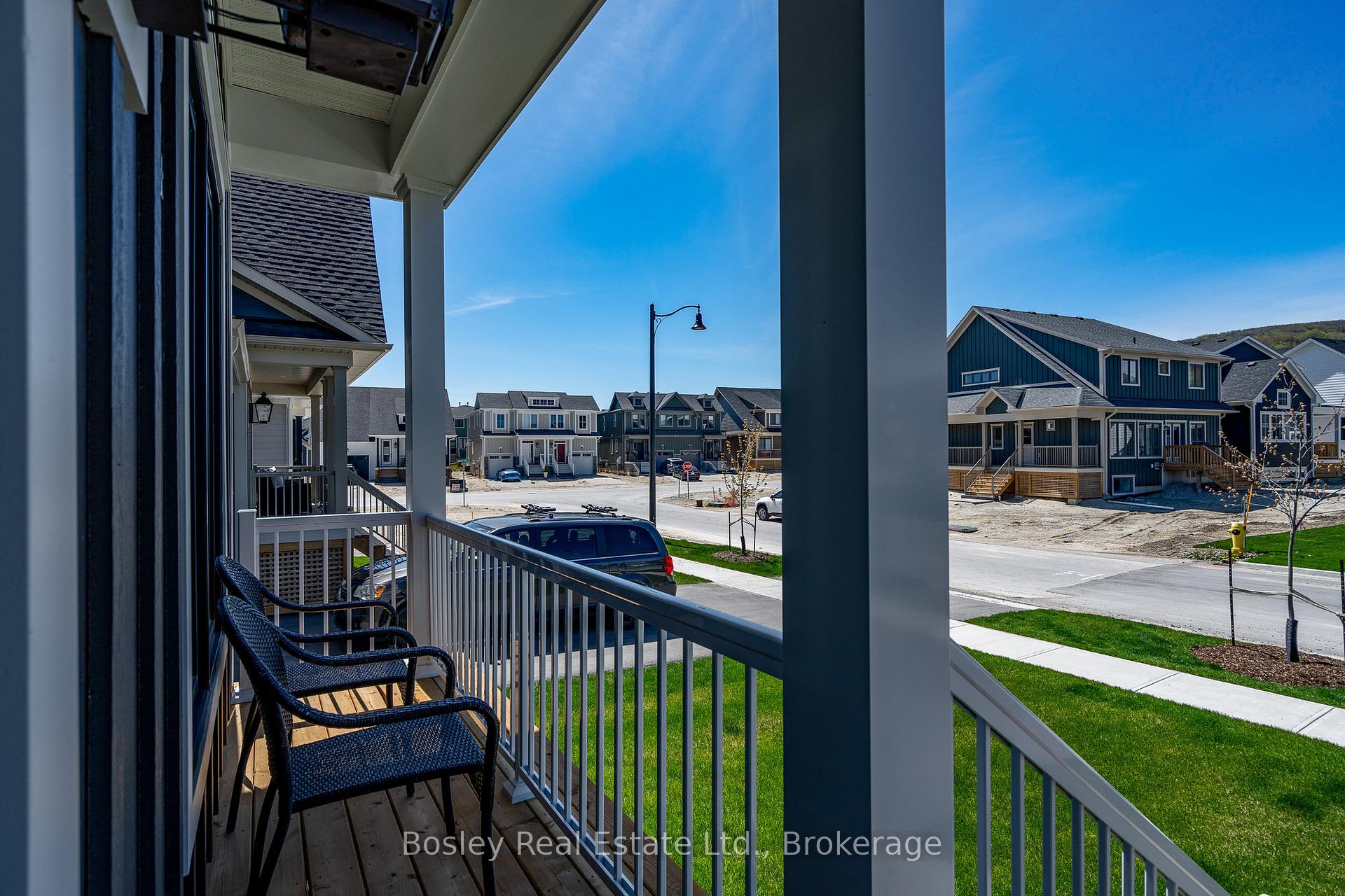 Photo 3 of 104 Black Willow Crescent, Blue Mountains — HOMEH