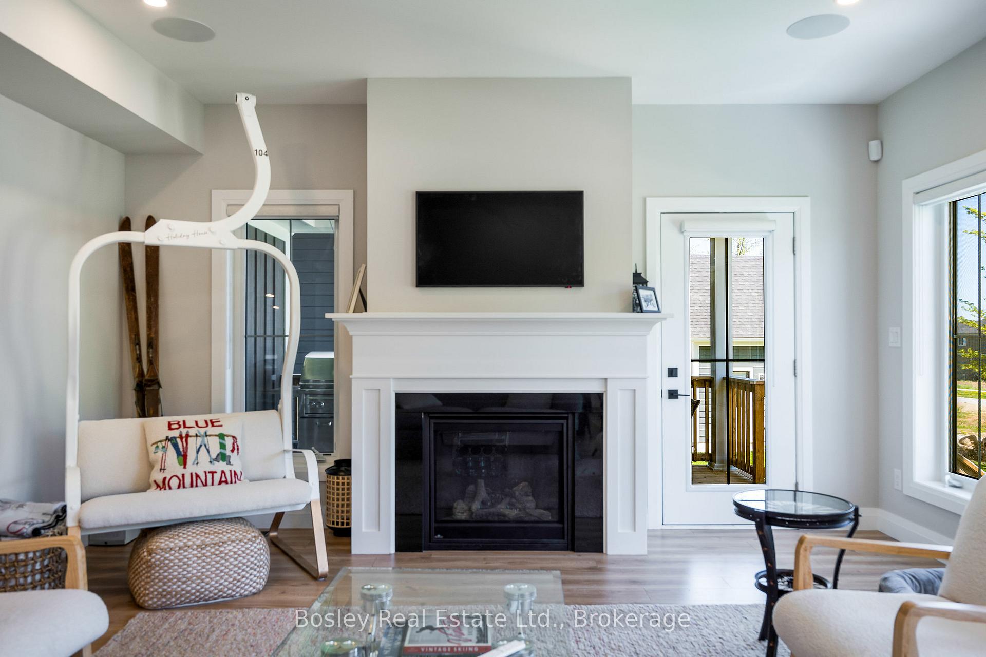 Photo 10 of 104 Black Willow Crescent, Blue Mountains — HOMEH