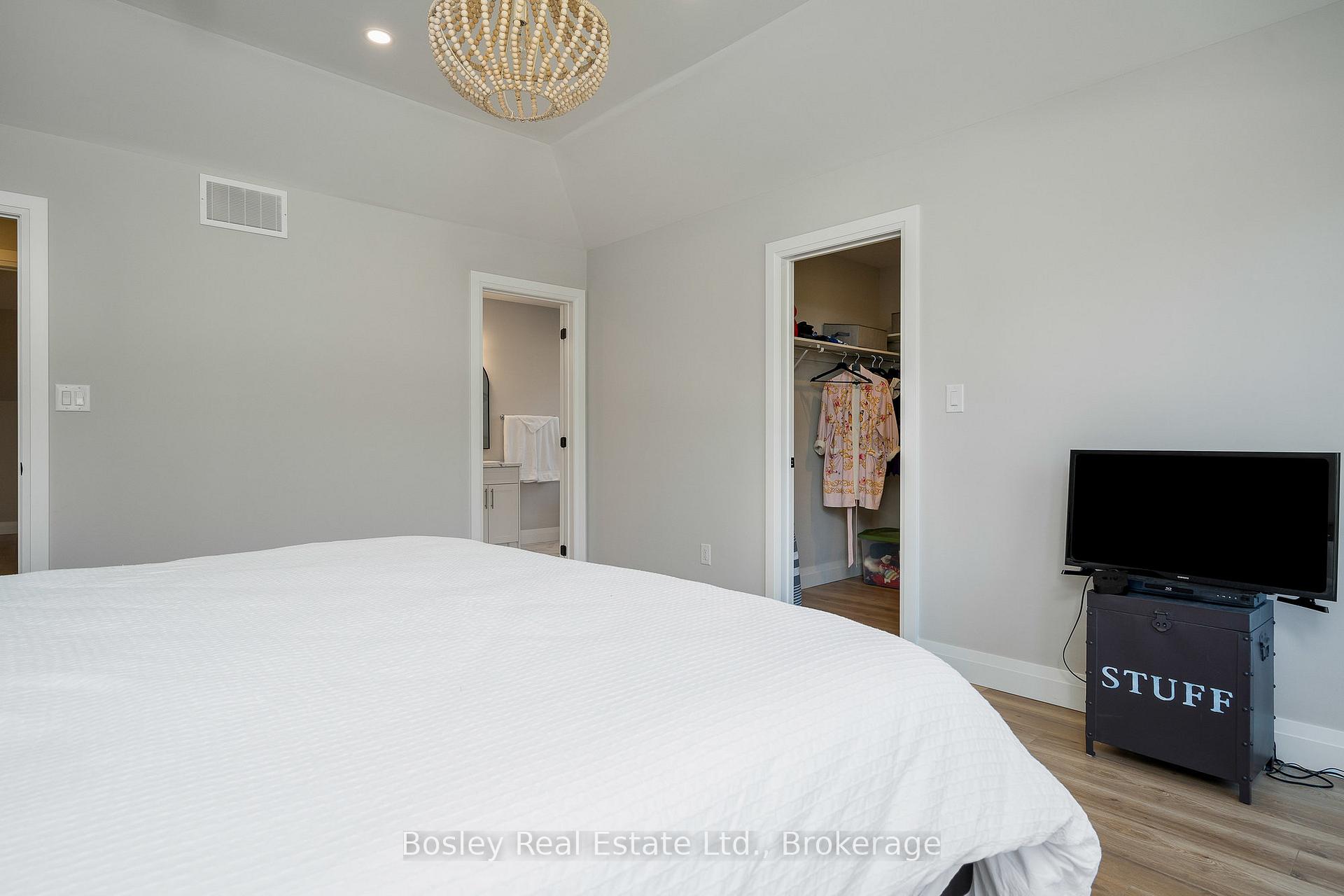 Photo 26 of 104 Black Willow Crescent, Blue Mountains — HOMEH