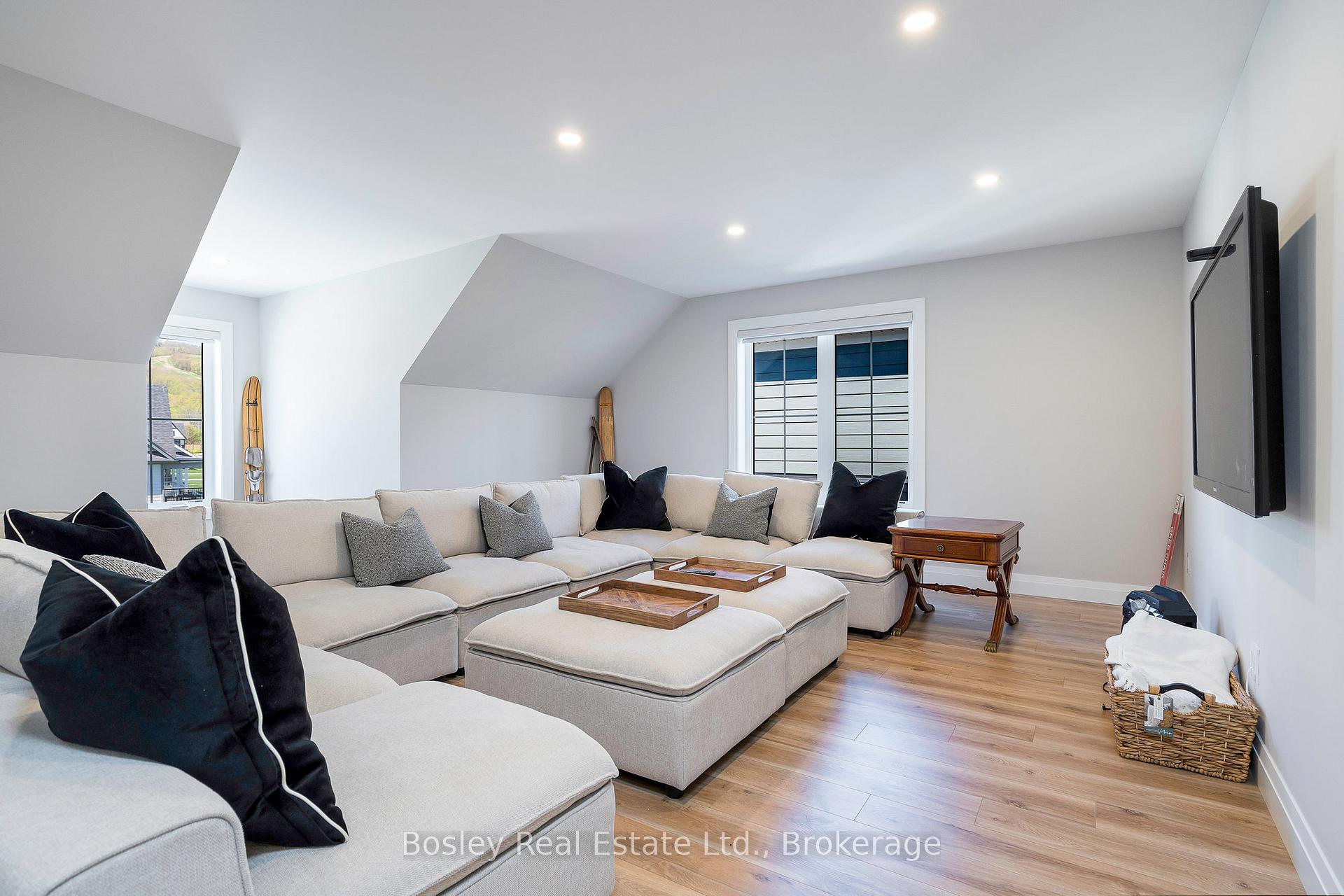 Photo 29 of 104 Black Willow Crescent, Blue Mountains — HOMEH