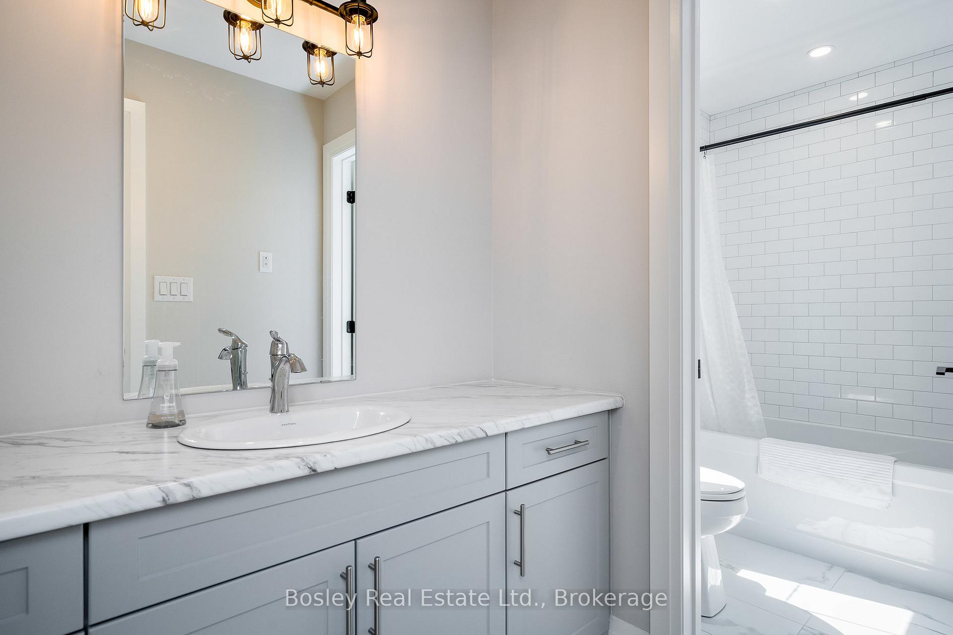 Photo 31 of 104 Black Willow Crescent, Blue Mountains — HOMEH