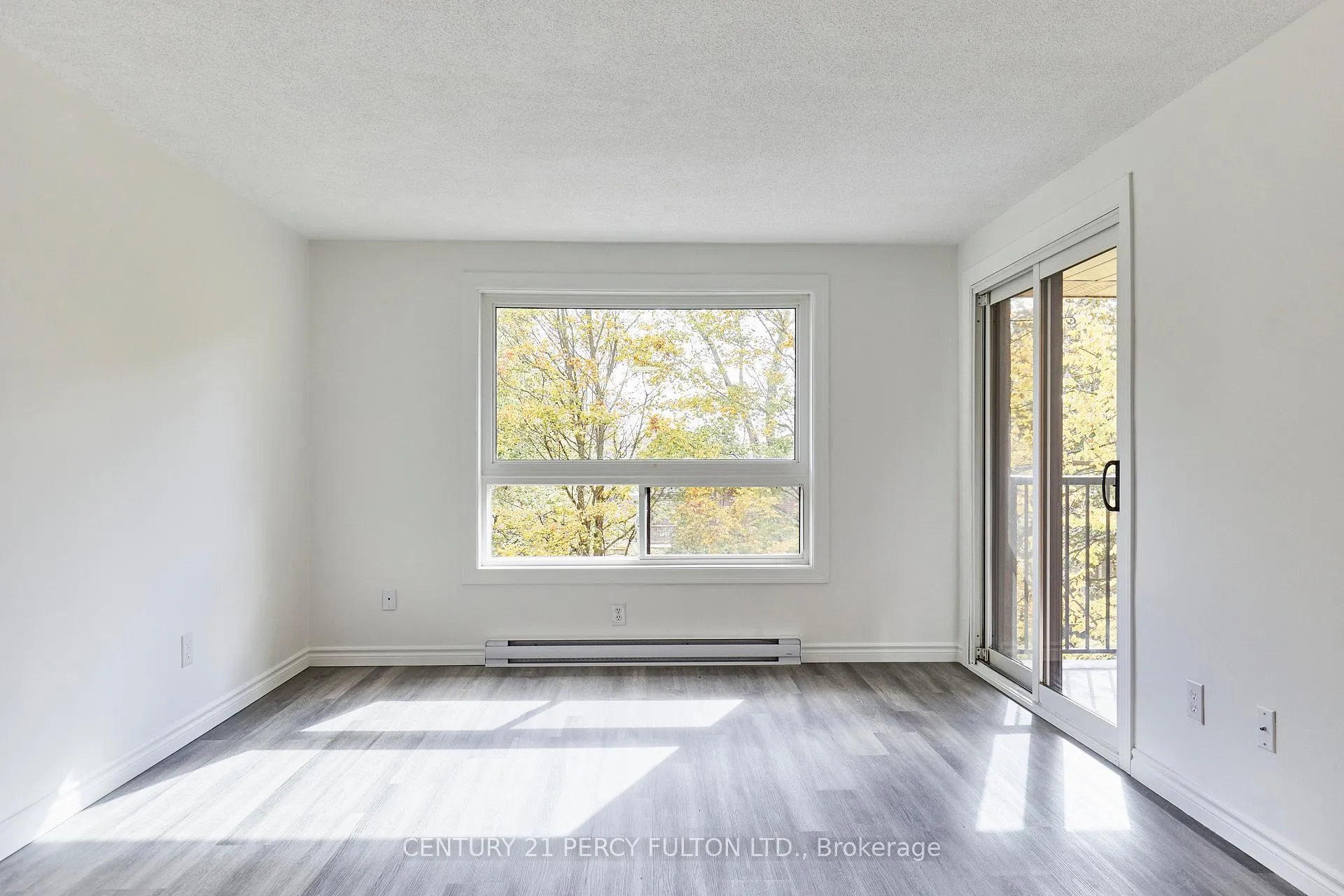 Photo 7 of Unit 301, 219 Main Street N, Uxbridge — HOMEH