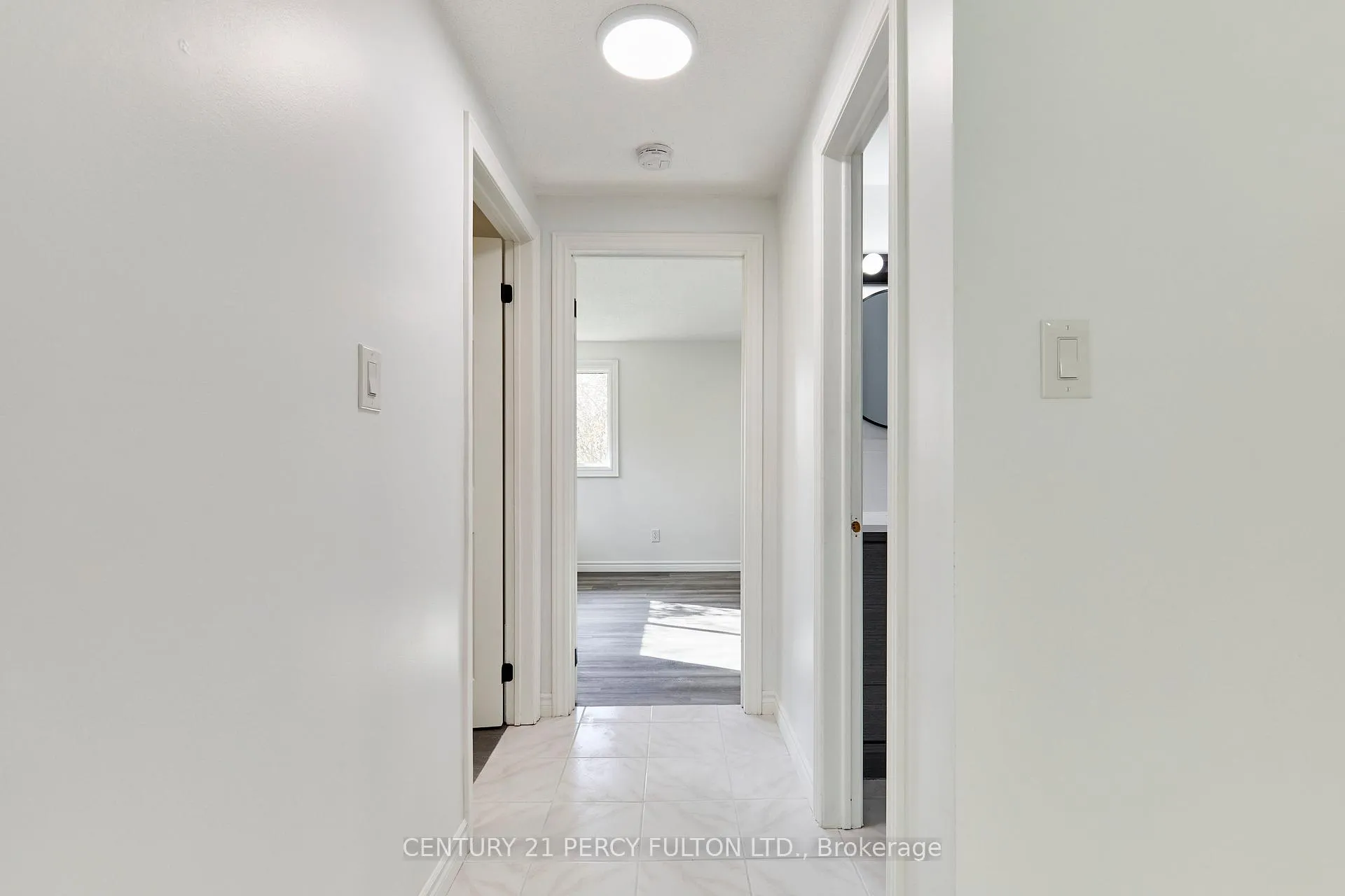 Photo 8 of Unit 301, 219 Main Street N, Uxbridge — HOMEH