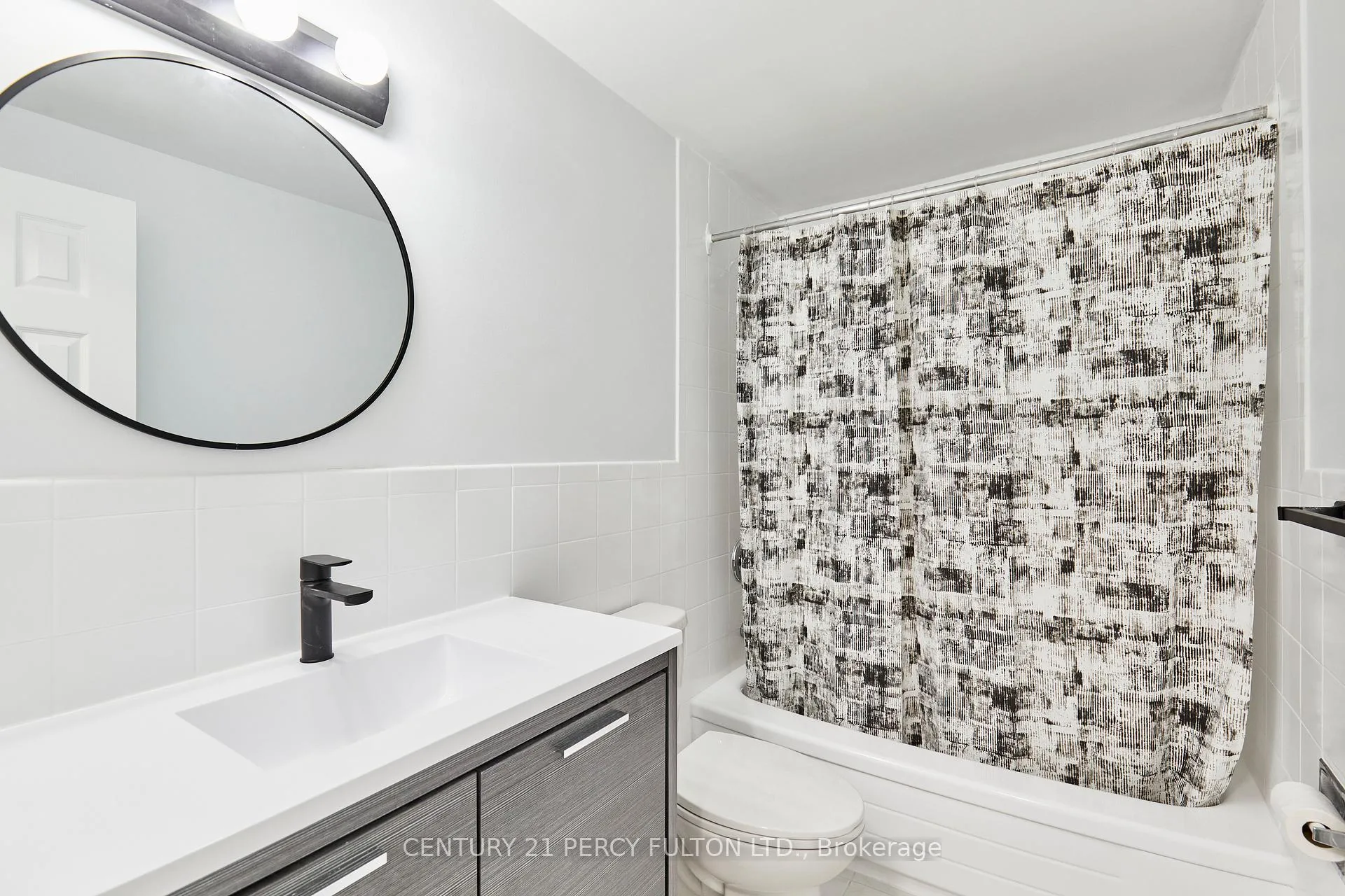 Photo 11 of Unit 301, 219 Main Street N, Uxbridge — HOMEH
