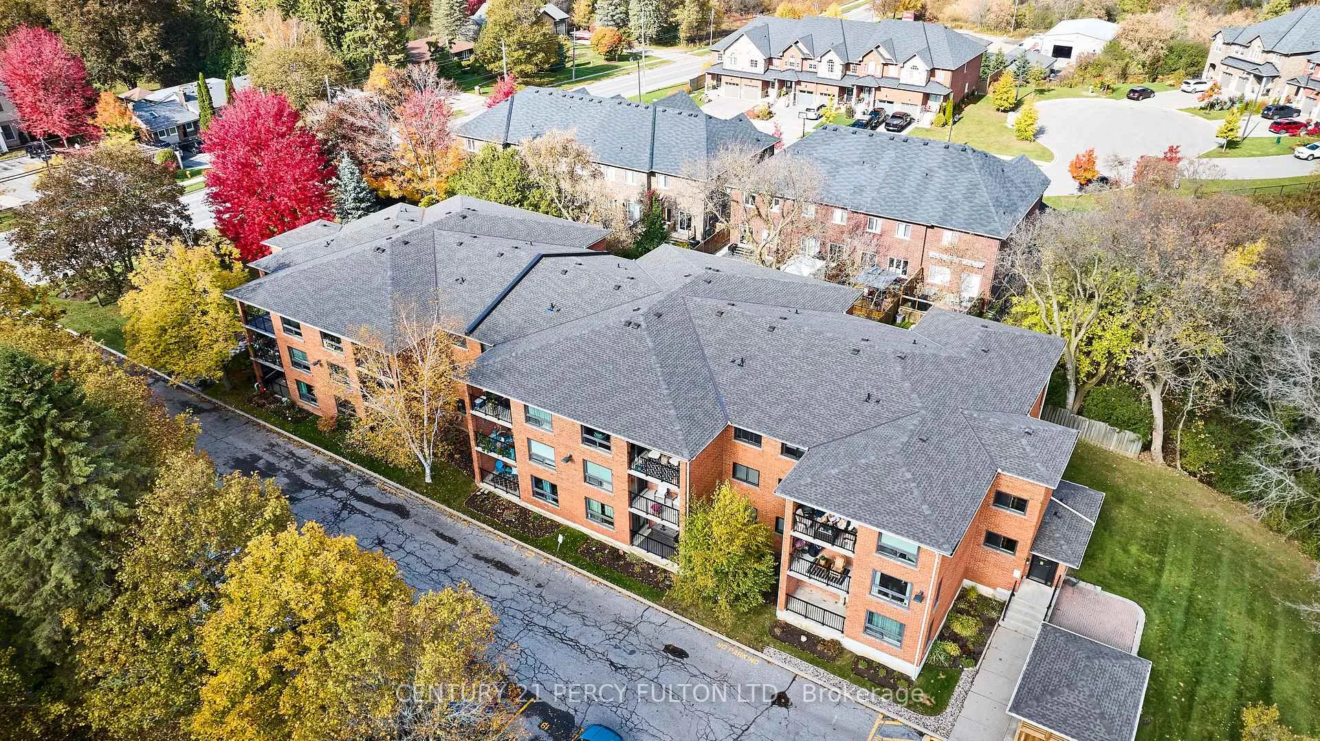Photo 13 of Unit 301, 219 Main Street N, Uxbridge — HOMEH
