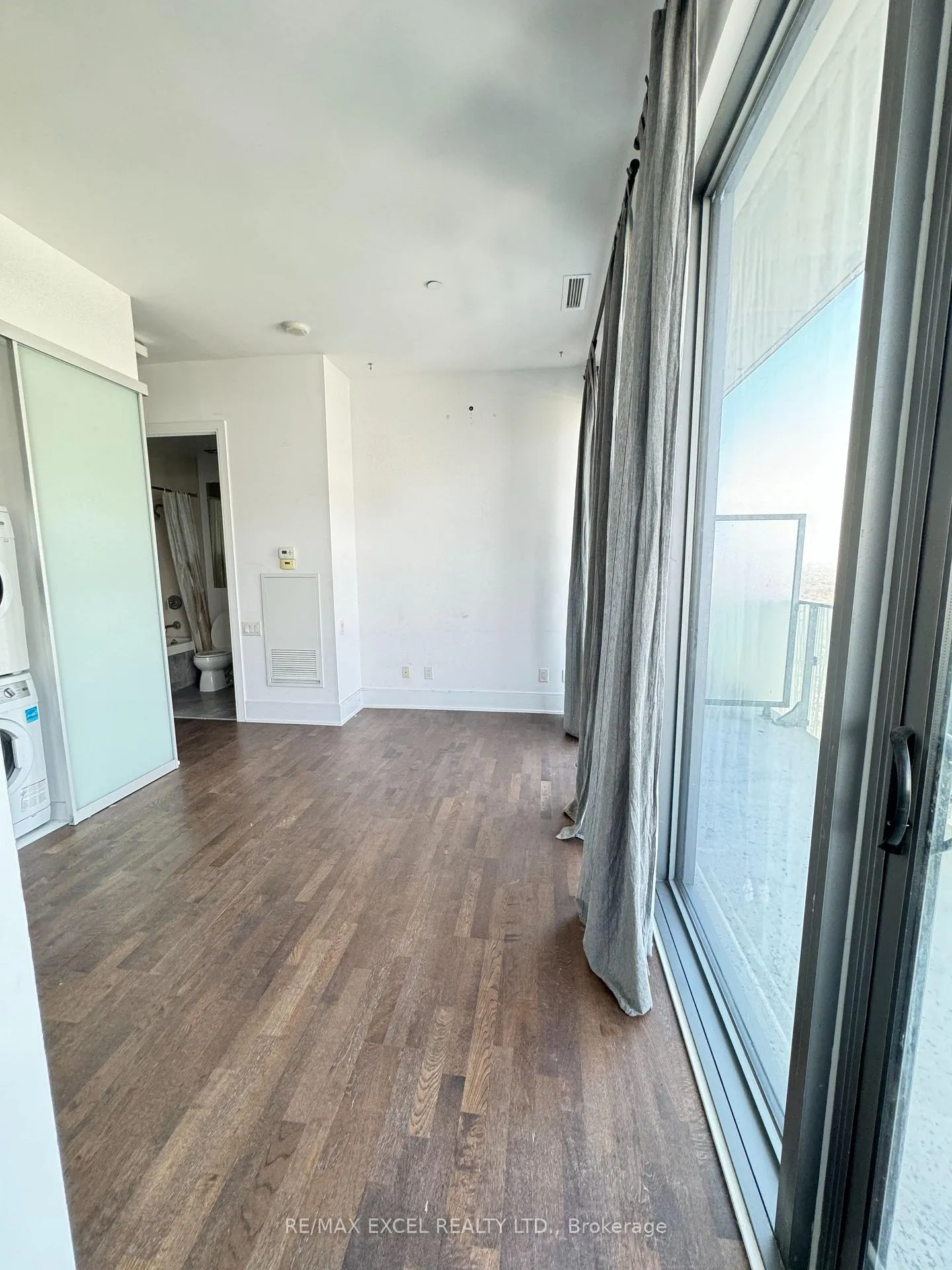Photo 5 of Unit PH5606, 42 Charles Street E, Toronto, Church-Yonge Corridor — HOMEH