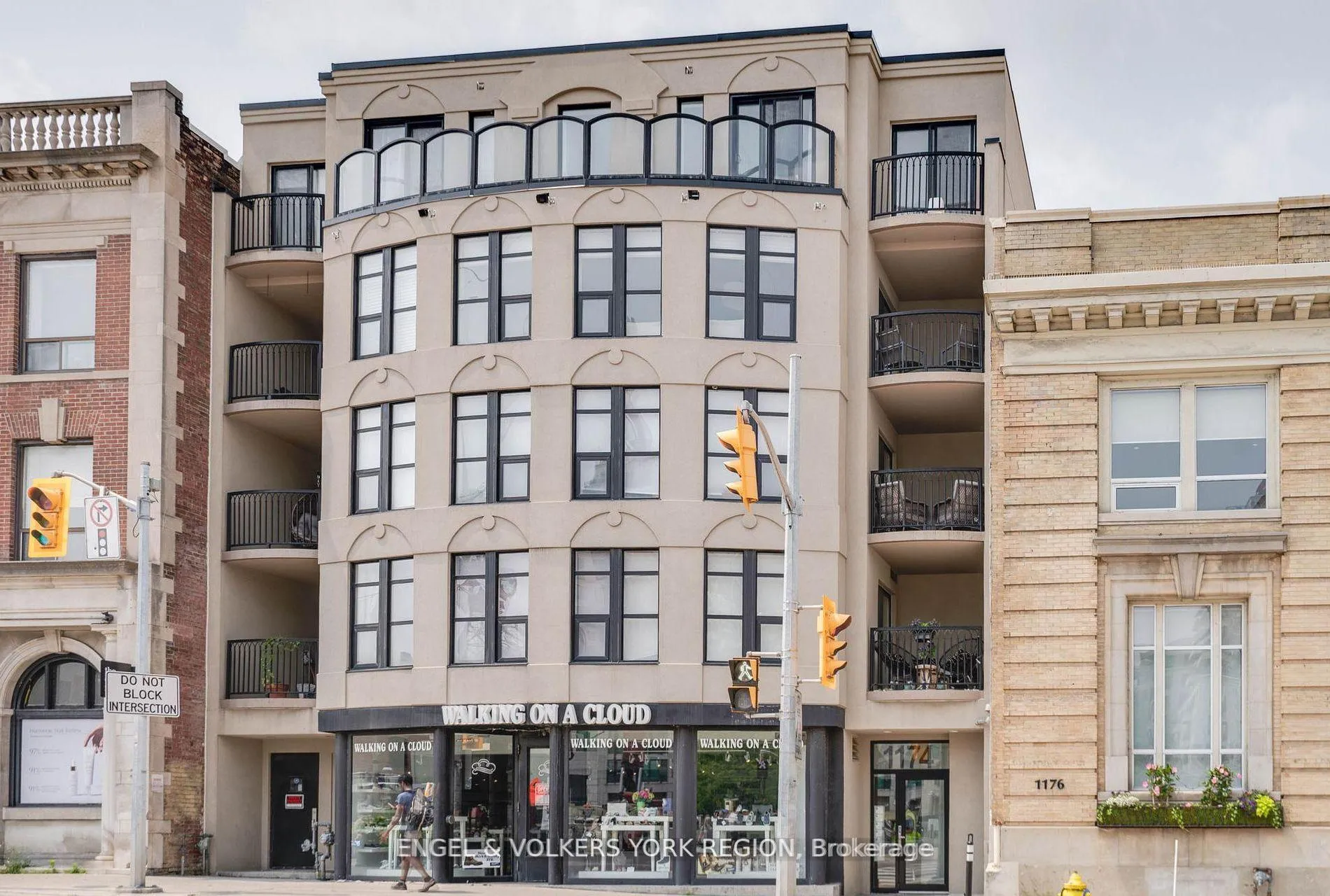 Photo 2 of Unit 203, 1174 Yonge Street, Toronto, The Annex — HOMEH