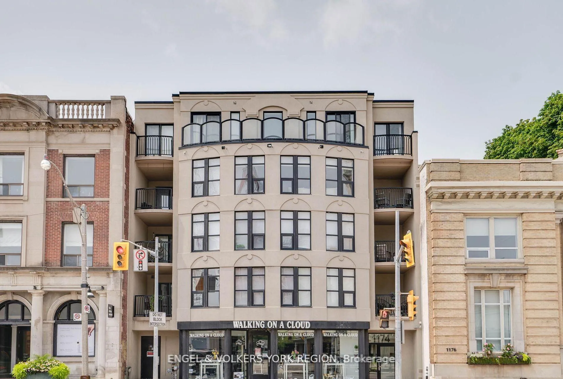 Photo 3 of Unit 203, 1174 Yonge Street, Toronto, The Annex — HOMEH