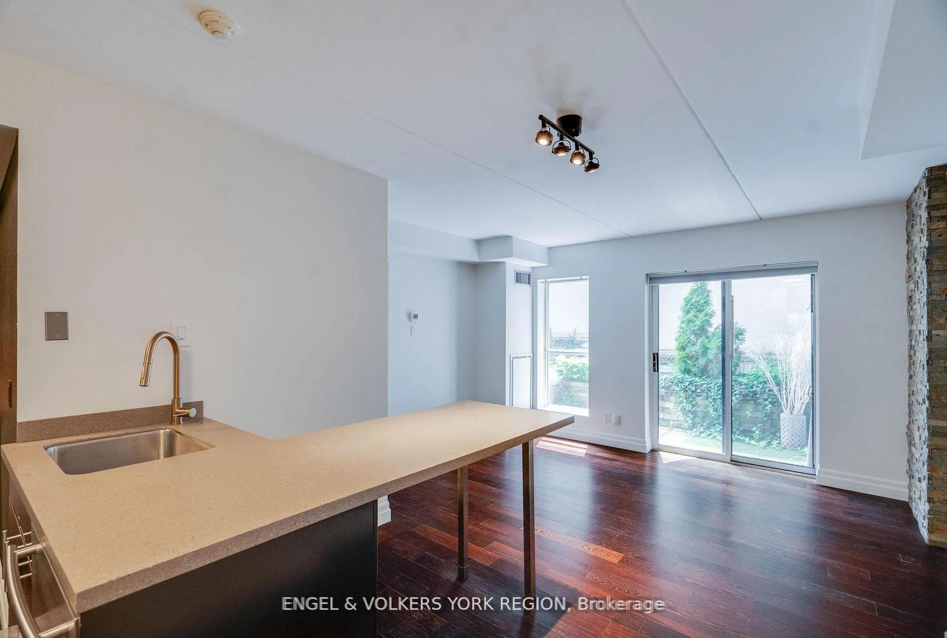 Photo 13 of Unit 203, 1174 Yonge Street, Toronto, The Annex — HOMEH