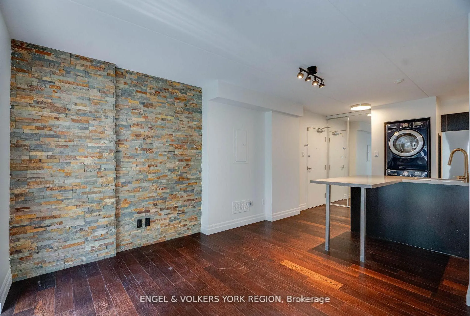 Photo 17 of Unit 203, 1174 Yonge Street, Toronto, The Annex — HOMEH