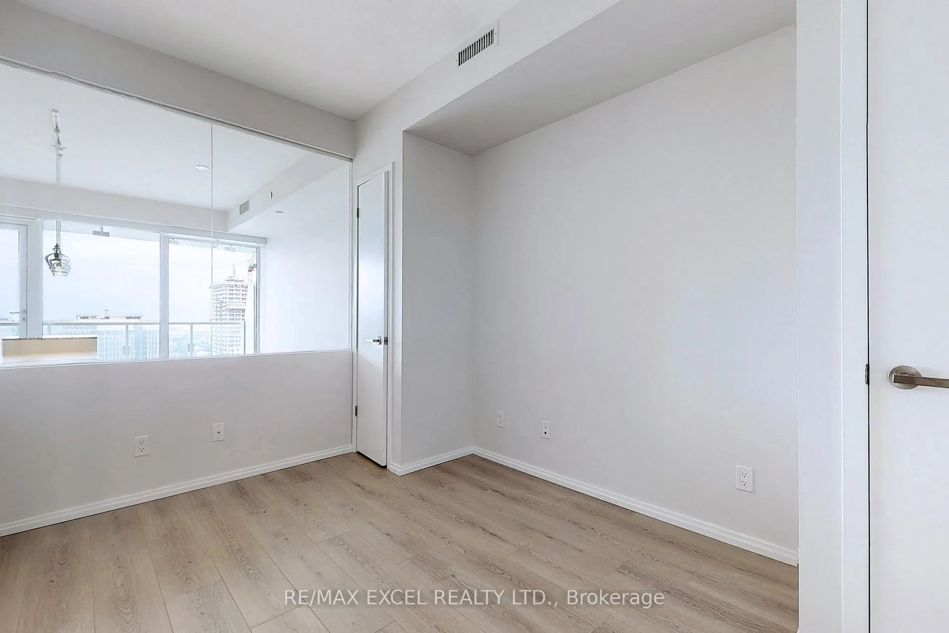 Photo 21 of Unit 2604, 197 Yonge Street, Toronto, Church-Yonge Corridor — HOMEH