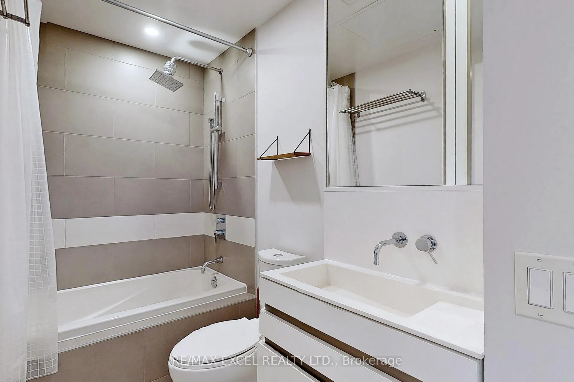 Photo 25 of Unit 2604, 197 Yonge Street, Toronto, Church-Yonge Corridor — HOMEH