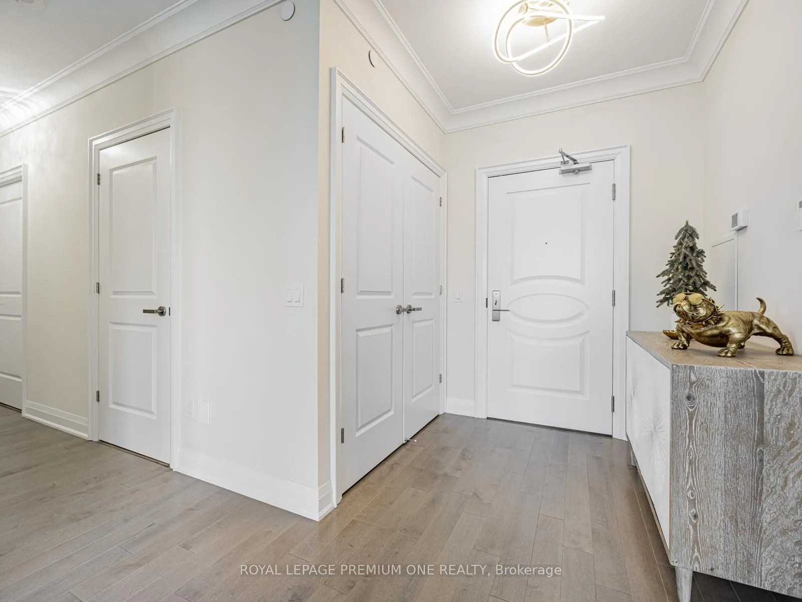 Photo 11 of Unit 310, 9085 Jane Street, Vaughan, Maple — HOMEH