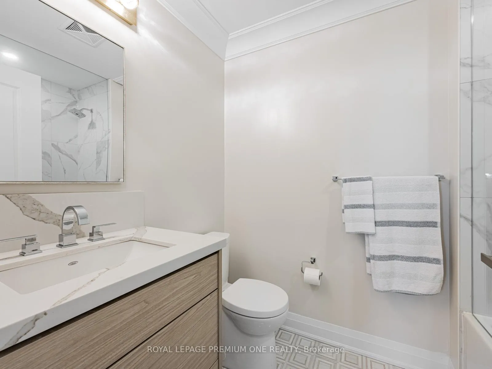 Photo 15 of Unit 310, 9085 Jane Street, Vaughan, Maple — HOMEH